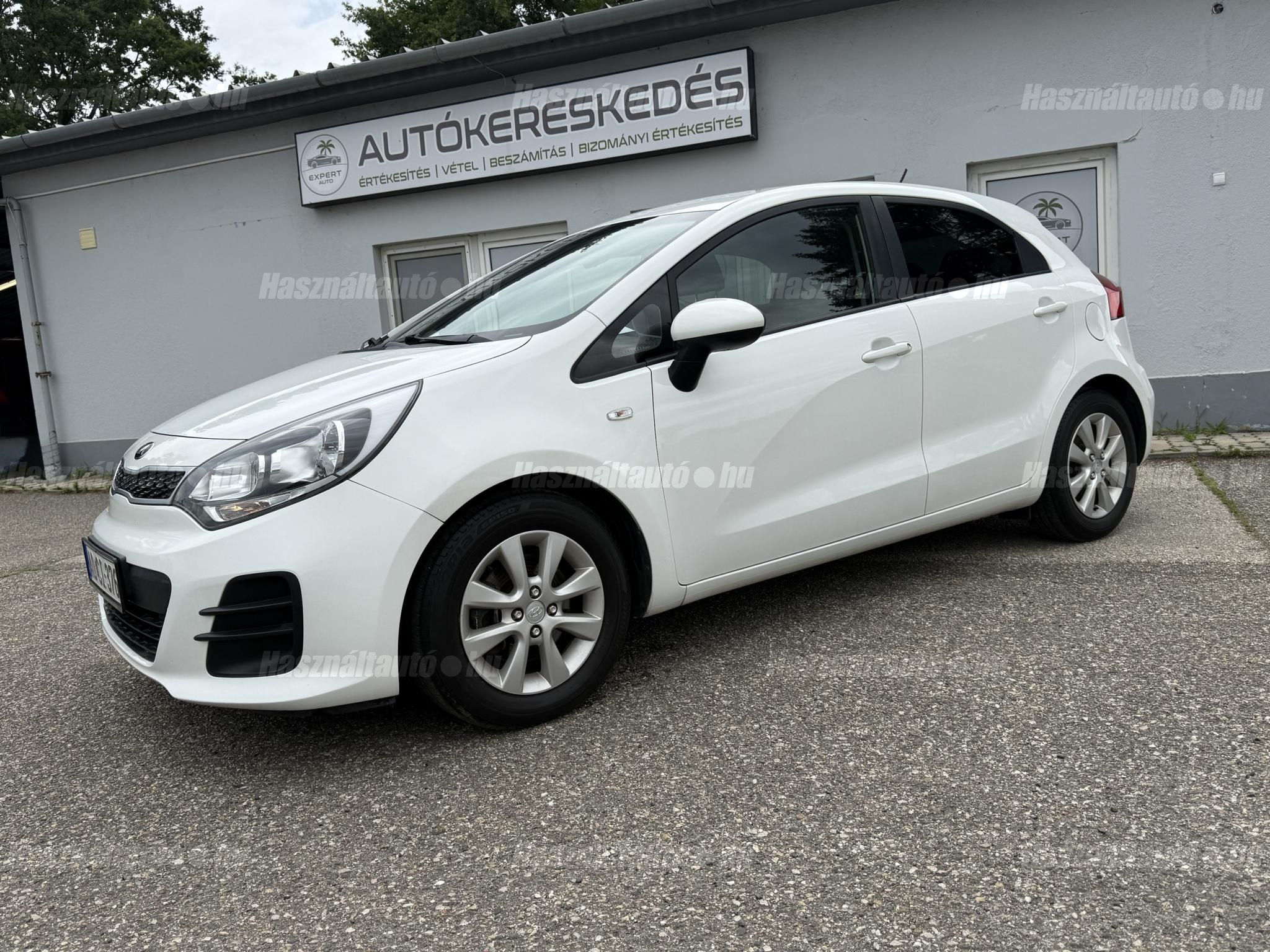 KIA RIO 2015/11 - 1