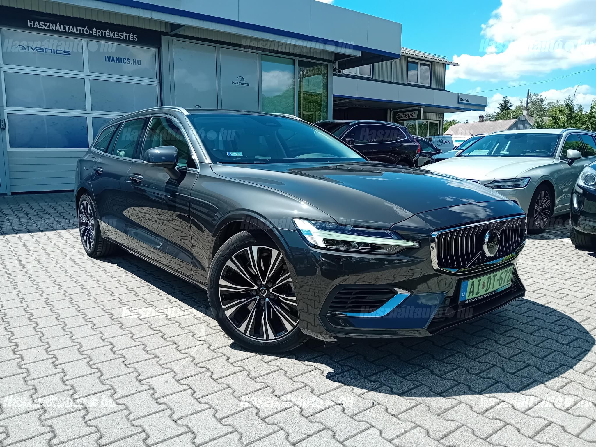 VOLVO V60 2024/8 - 1