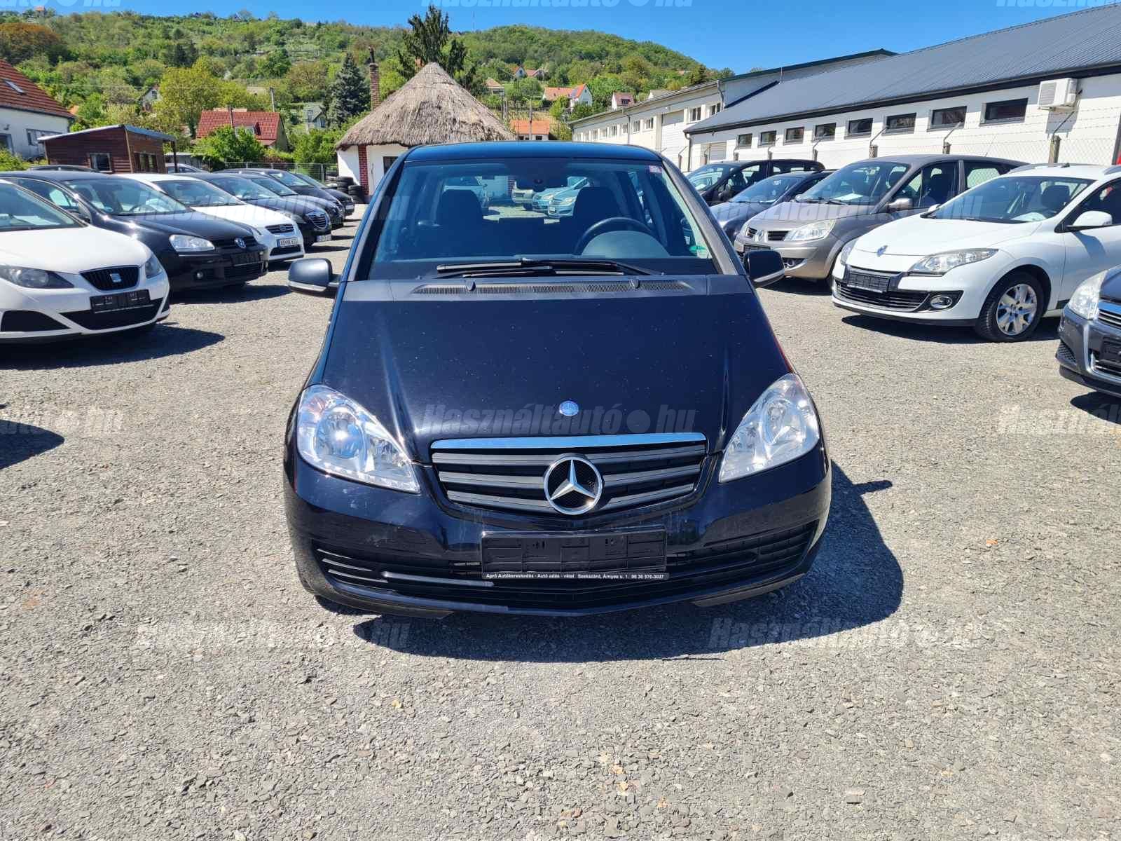 MERCEDES-BENZ A 160 2010/4 - 1