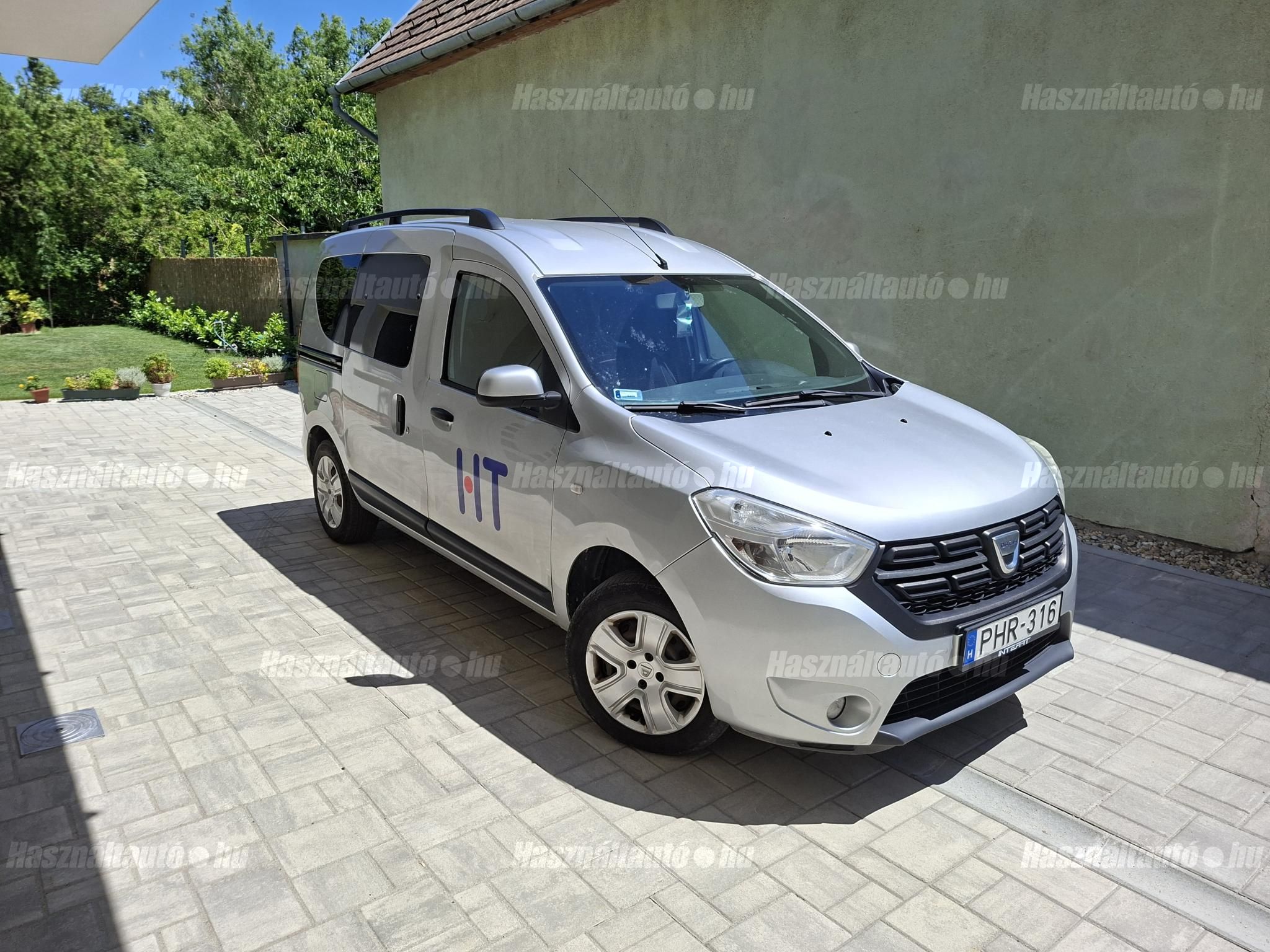 DACIA DOKKER 2017/8 - 1