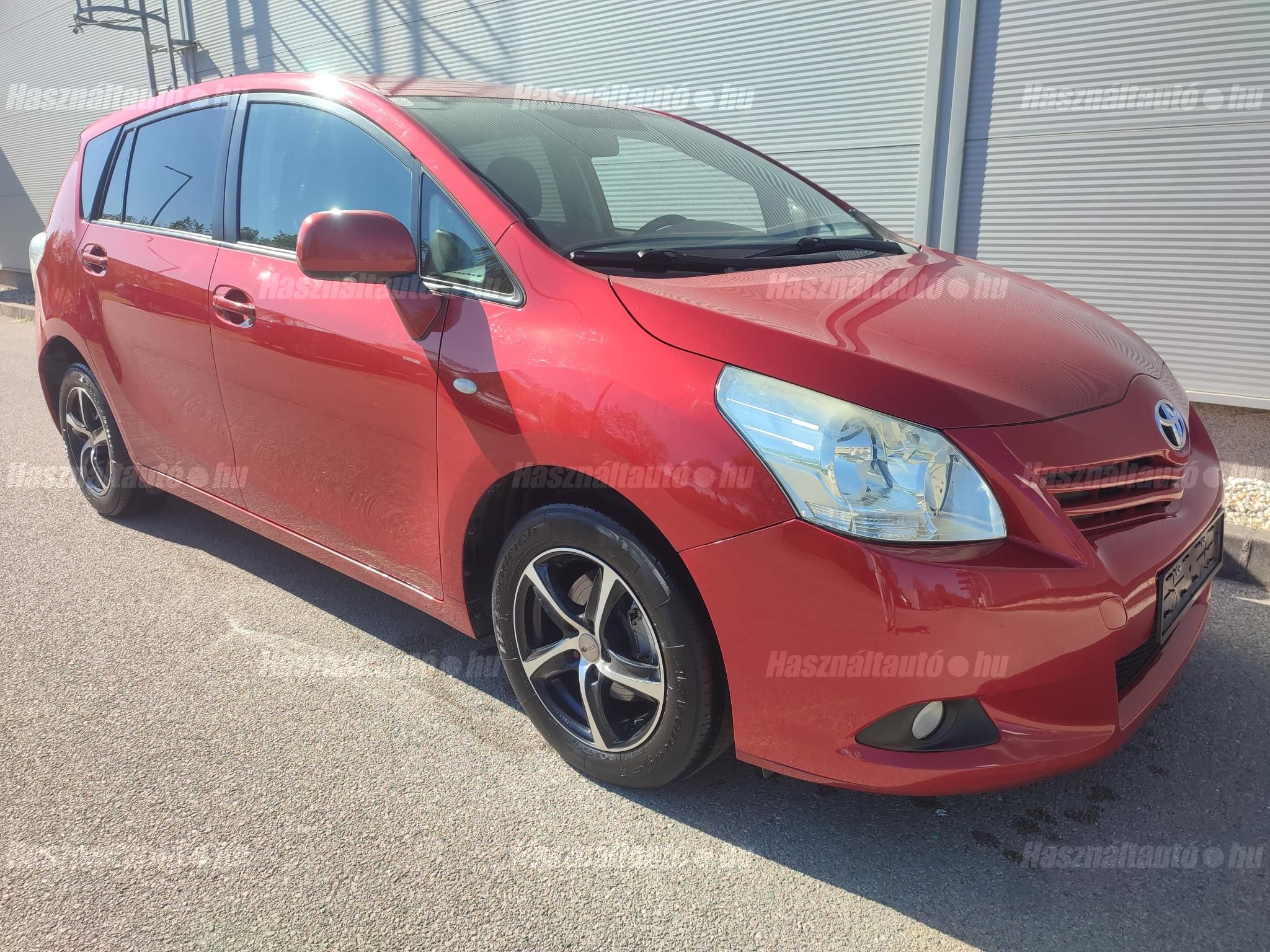 TOYOTA VERSO 2011/8 - 1