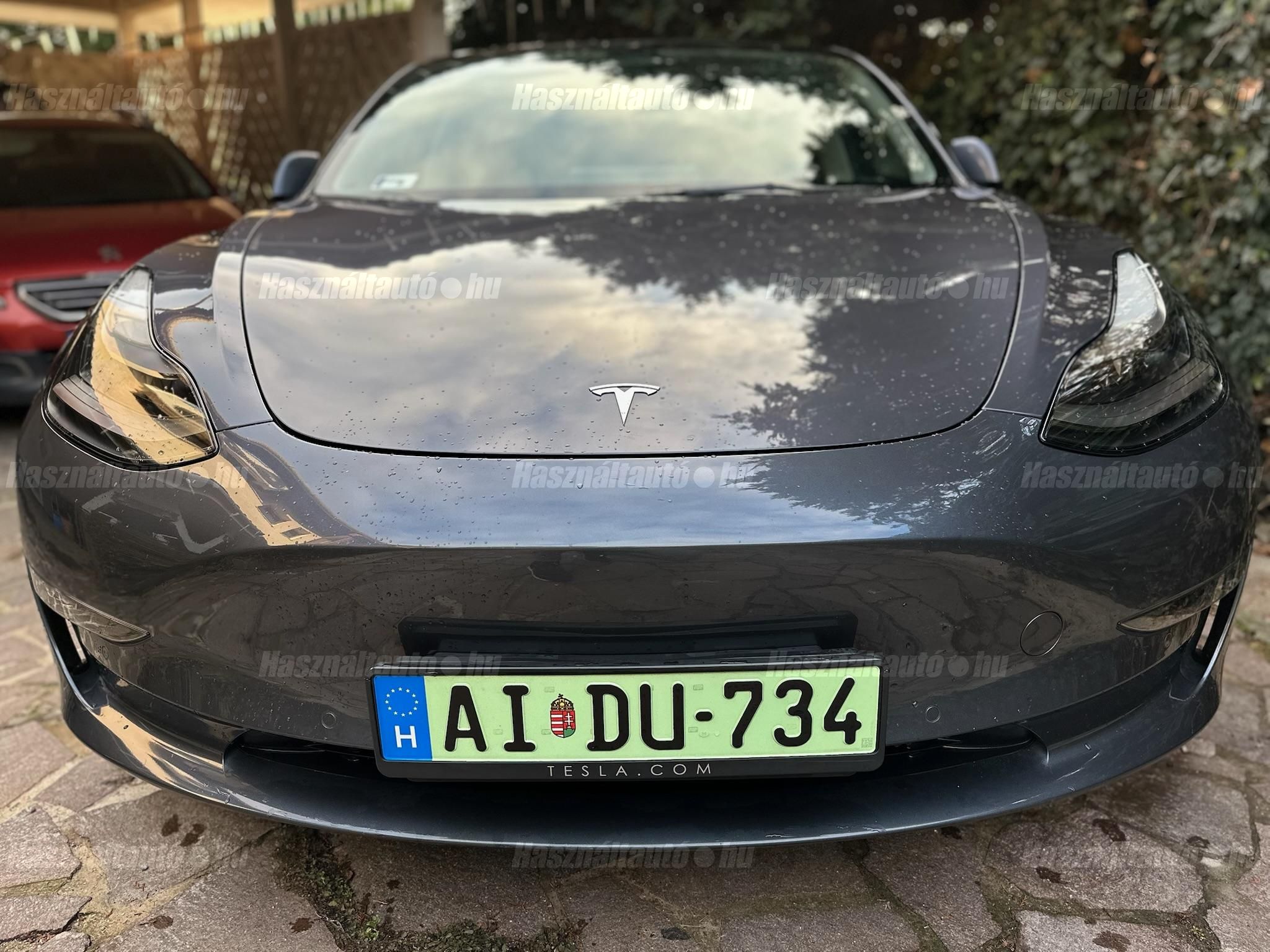 TESLA MODEL 3 2022/6 - 1