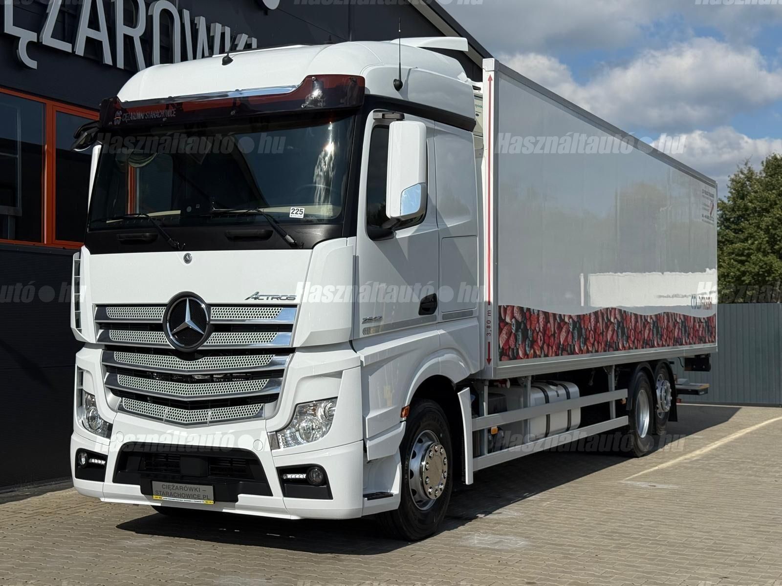 MERCEDES-BENZ 2018/9 - 1