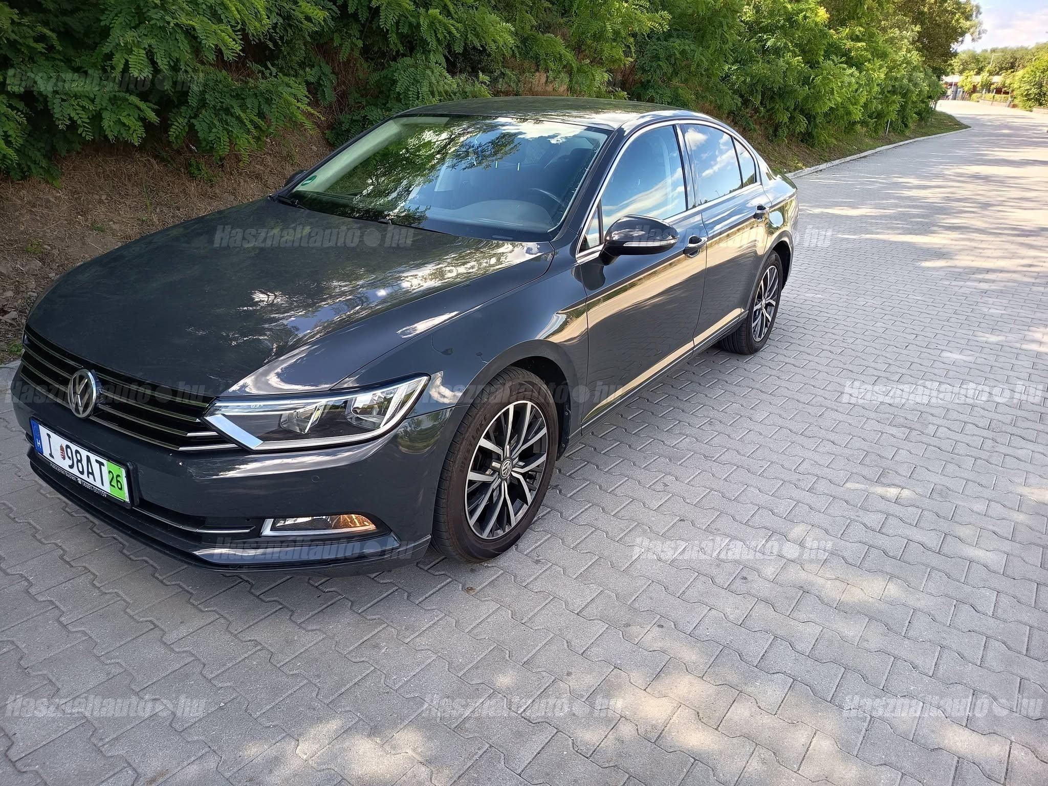 VOLKSWAGEN PASSAT VIII 2018 - 1