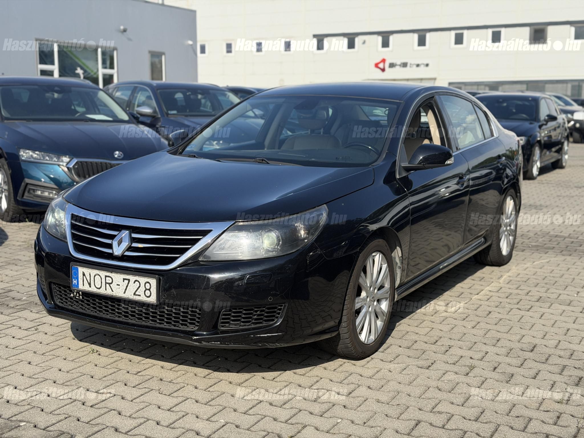RENAULT LATITUDE 2011/5 - 1