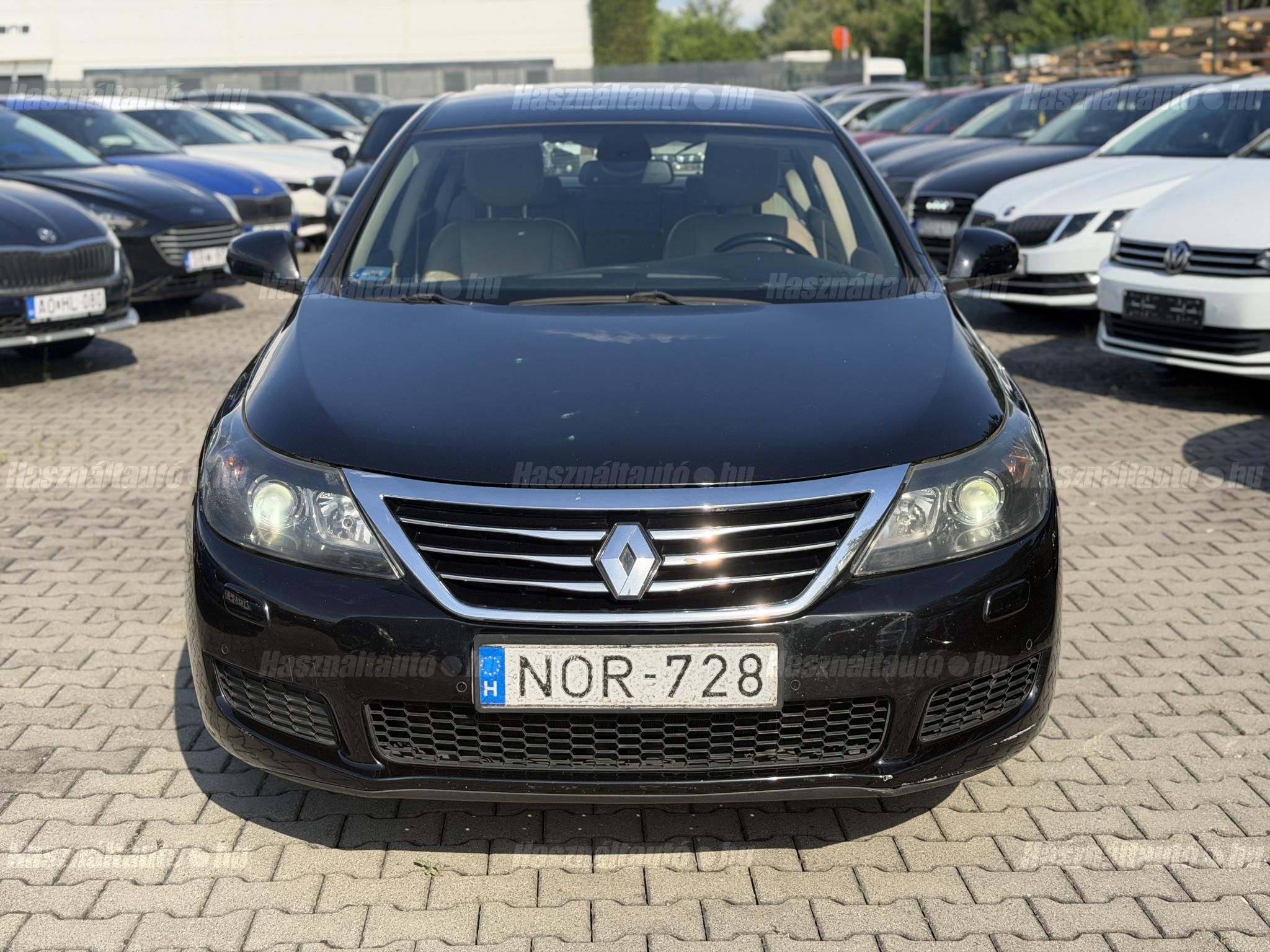 RENAULT LATITUDE 2011/5 - 1