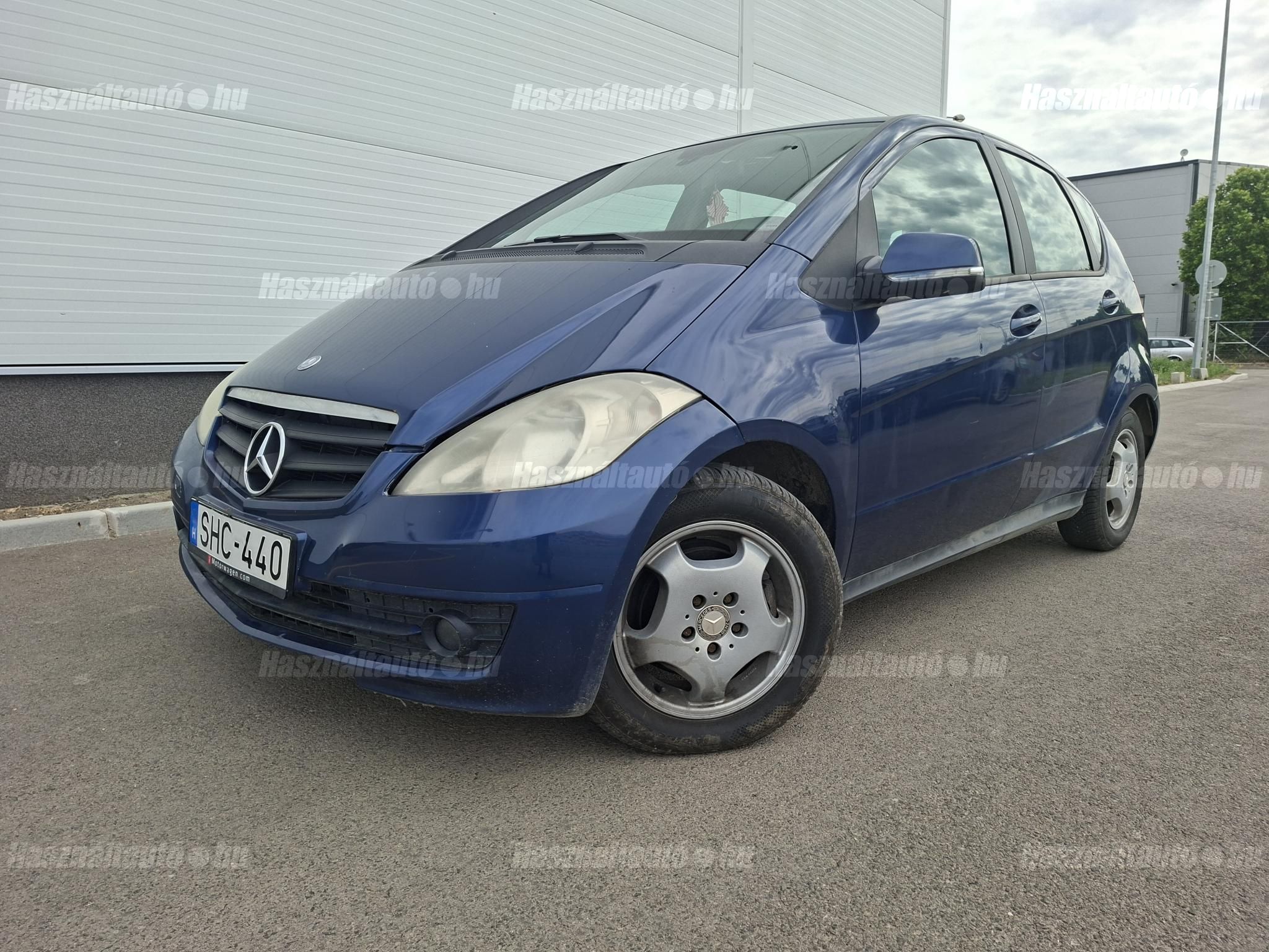 MERCEDES-BENZ A 180 2010/11 - 1