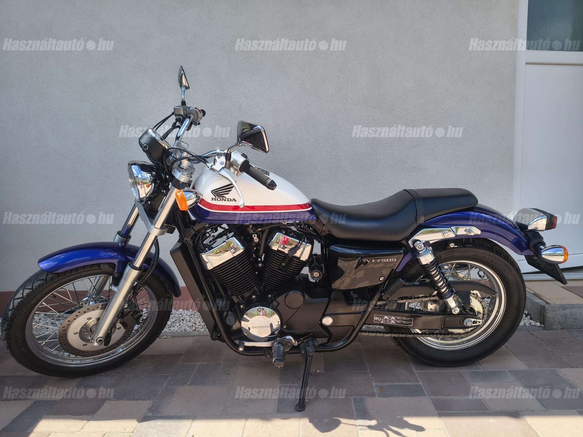 HONDA VT 750 2013 - 1