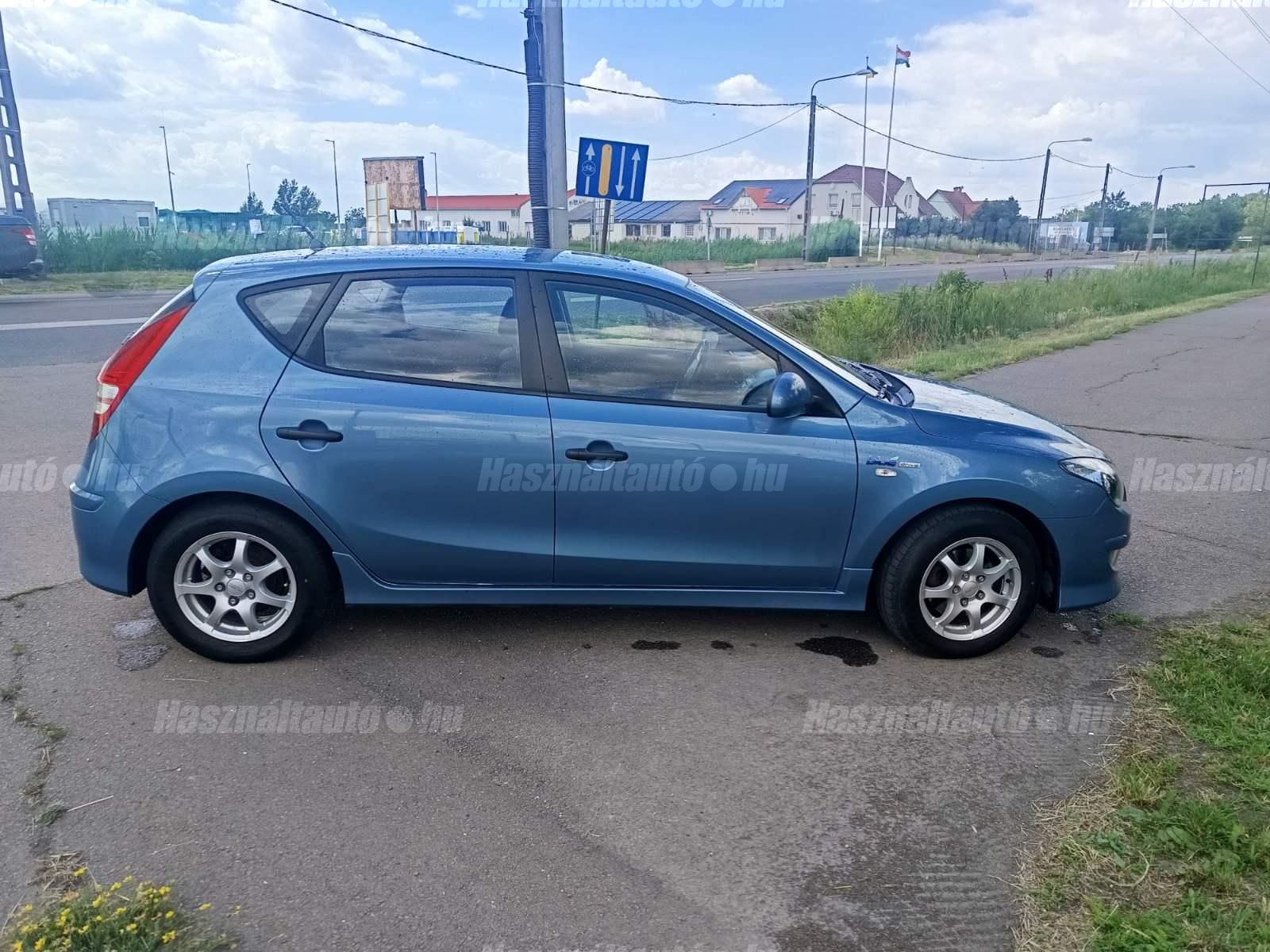 HYUNDAI I30 2011/2 - 1