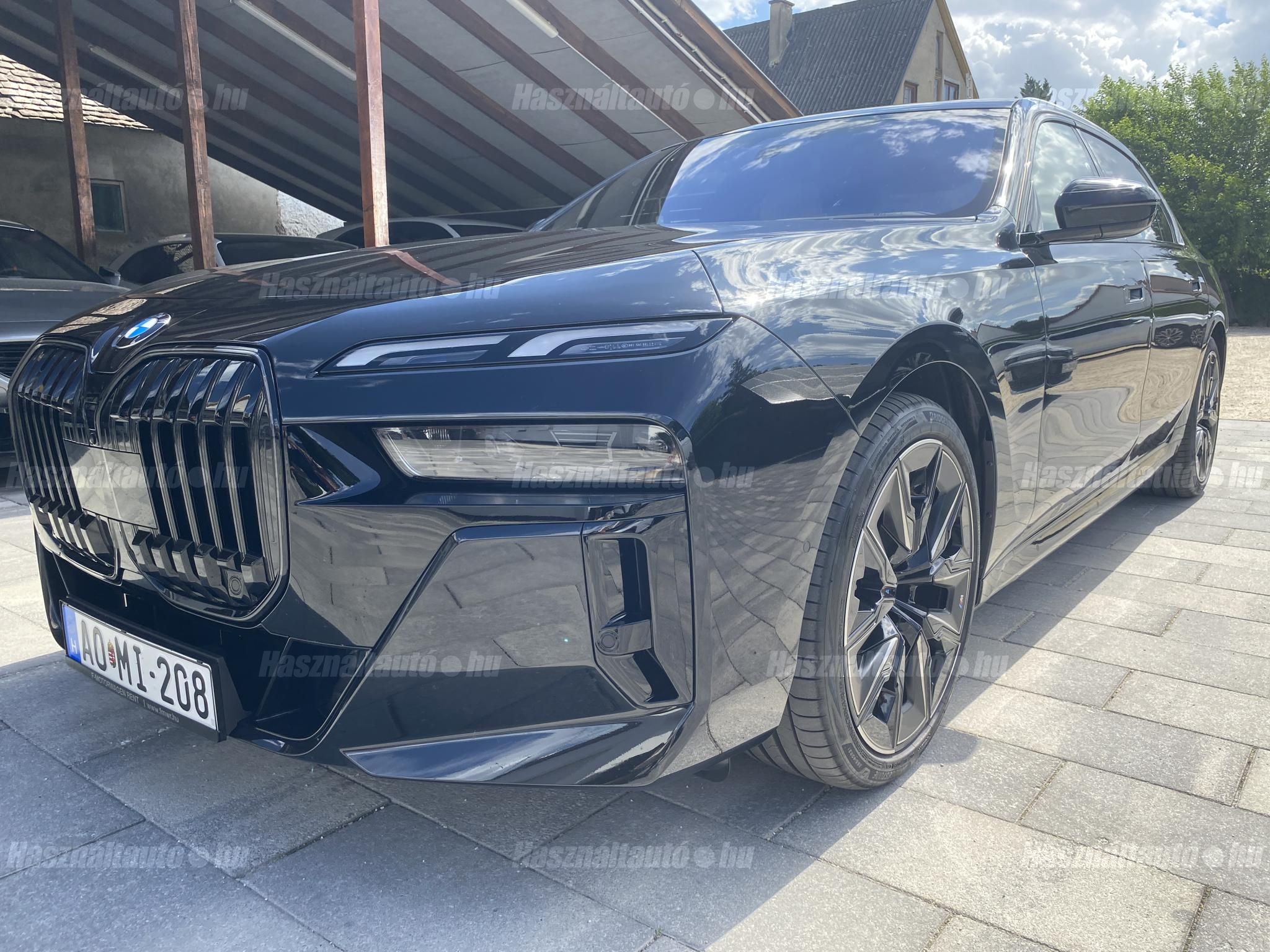 BMW 740 2026 - 1
