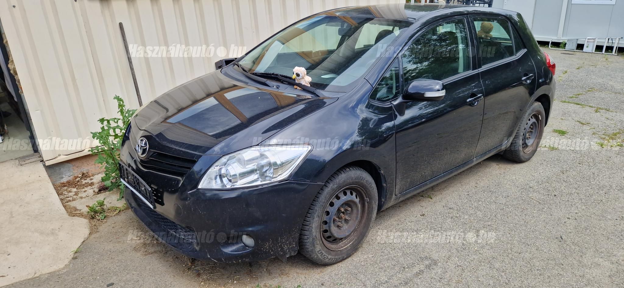 TOYOTA AURIS 2010/5 - 1