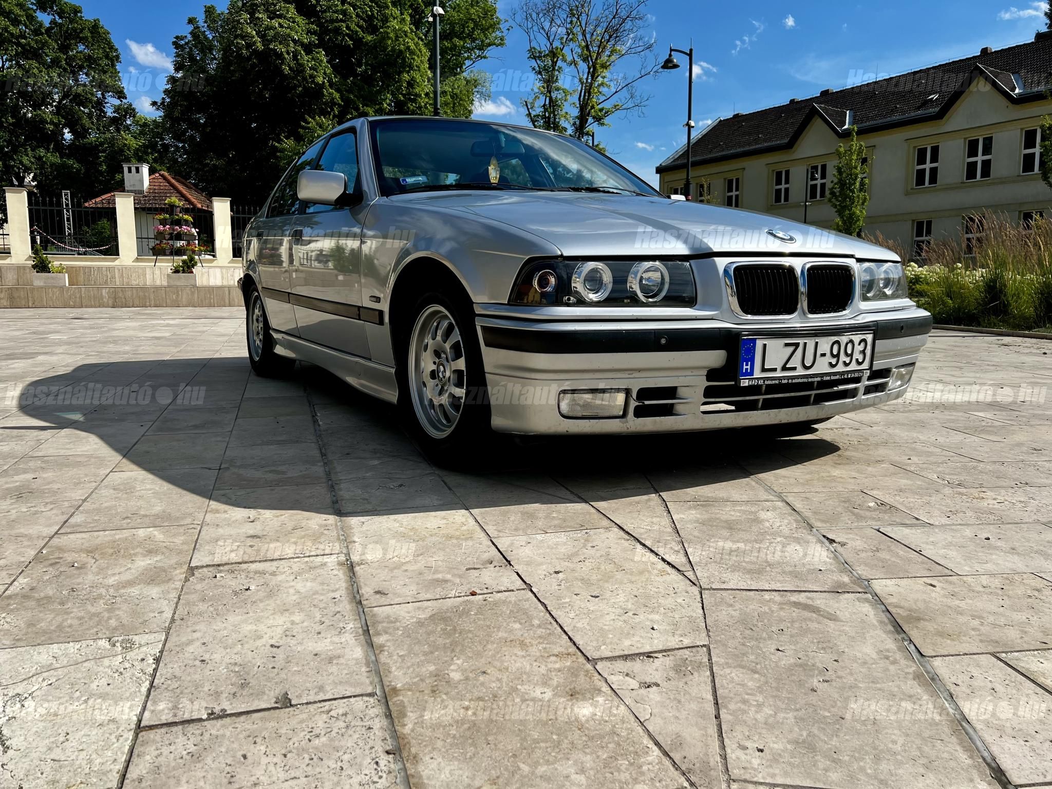 BMW 318 1997/11 - 1