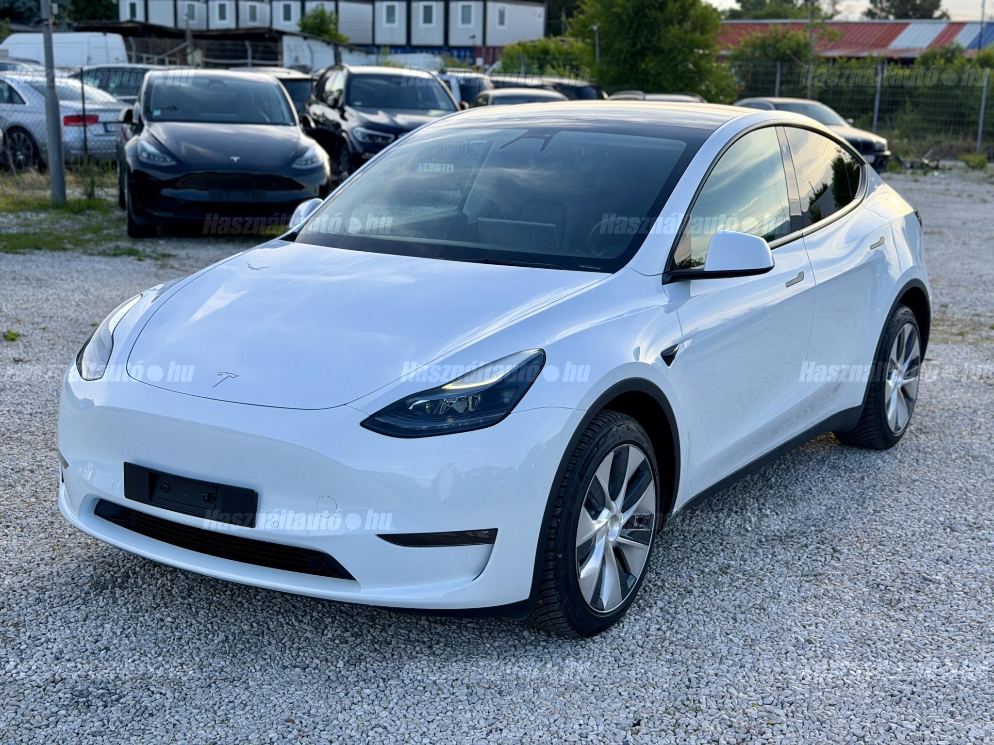 TESLA MODEL Y 2022/11 - 1