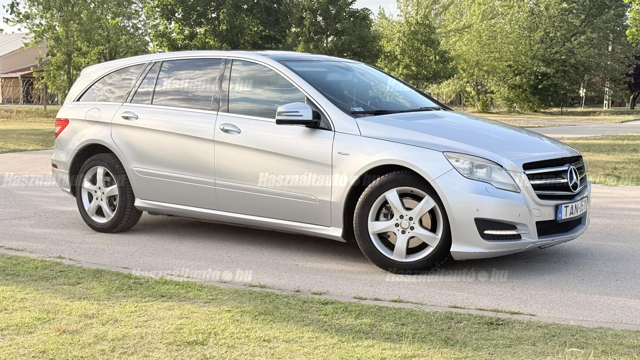 MERCEDES-BENZ R 350 2011/12 - 1