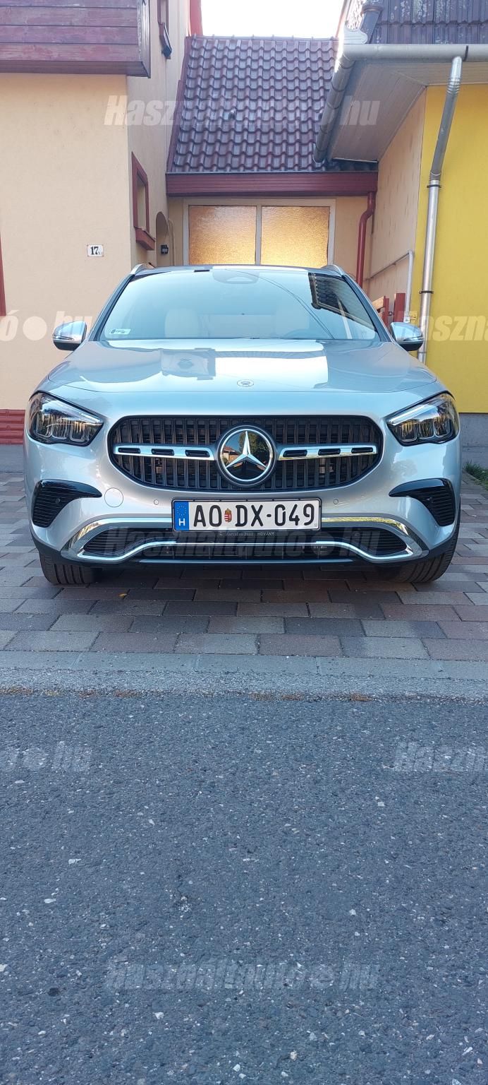 MERCEDES-BENZ GLA 180 2025/7 - 1