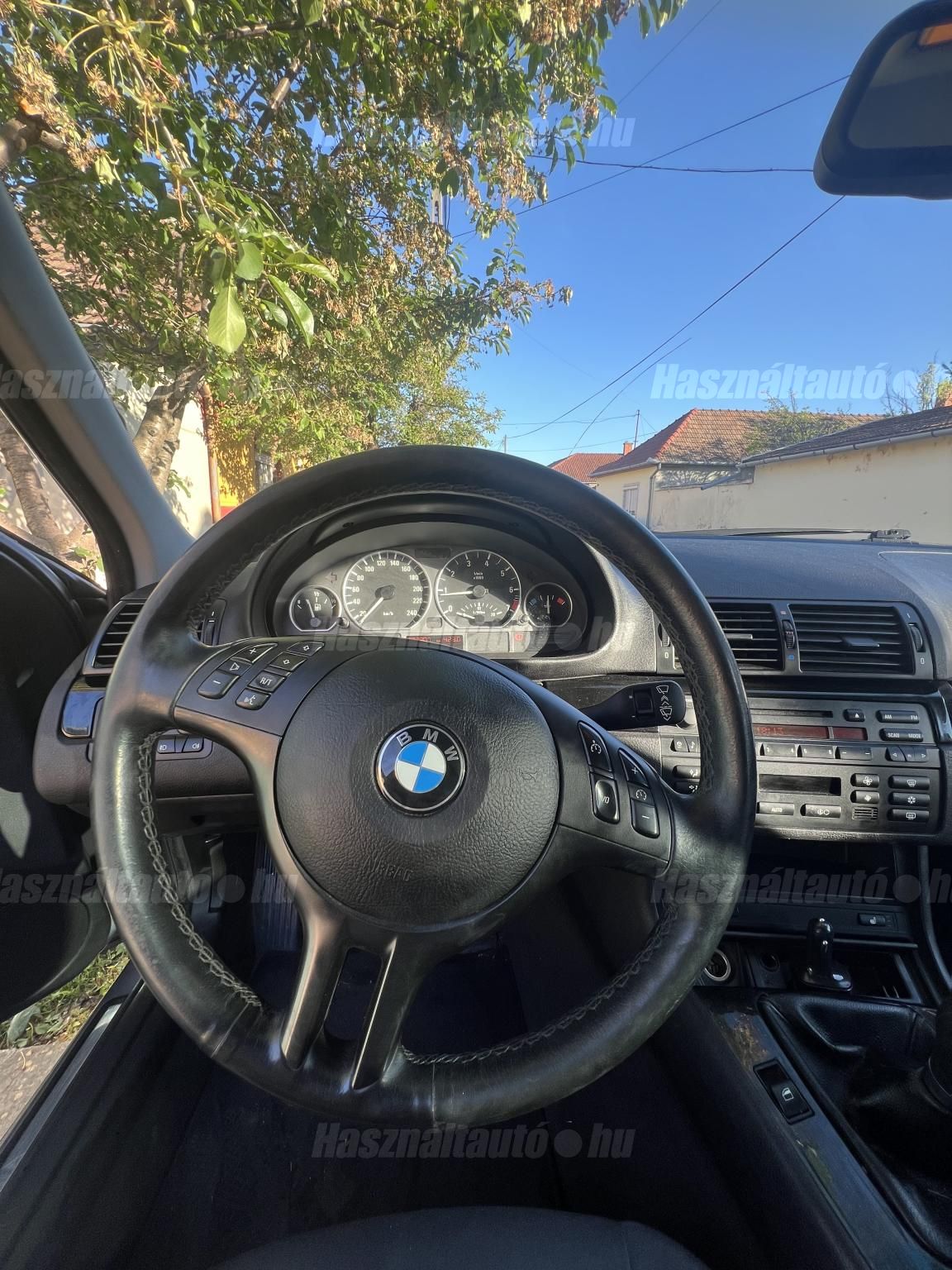 BMW 318 2004/3 - 1
