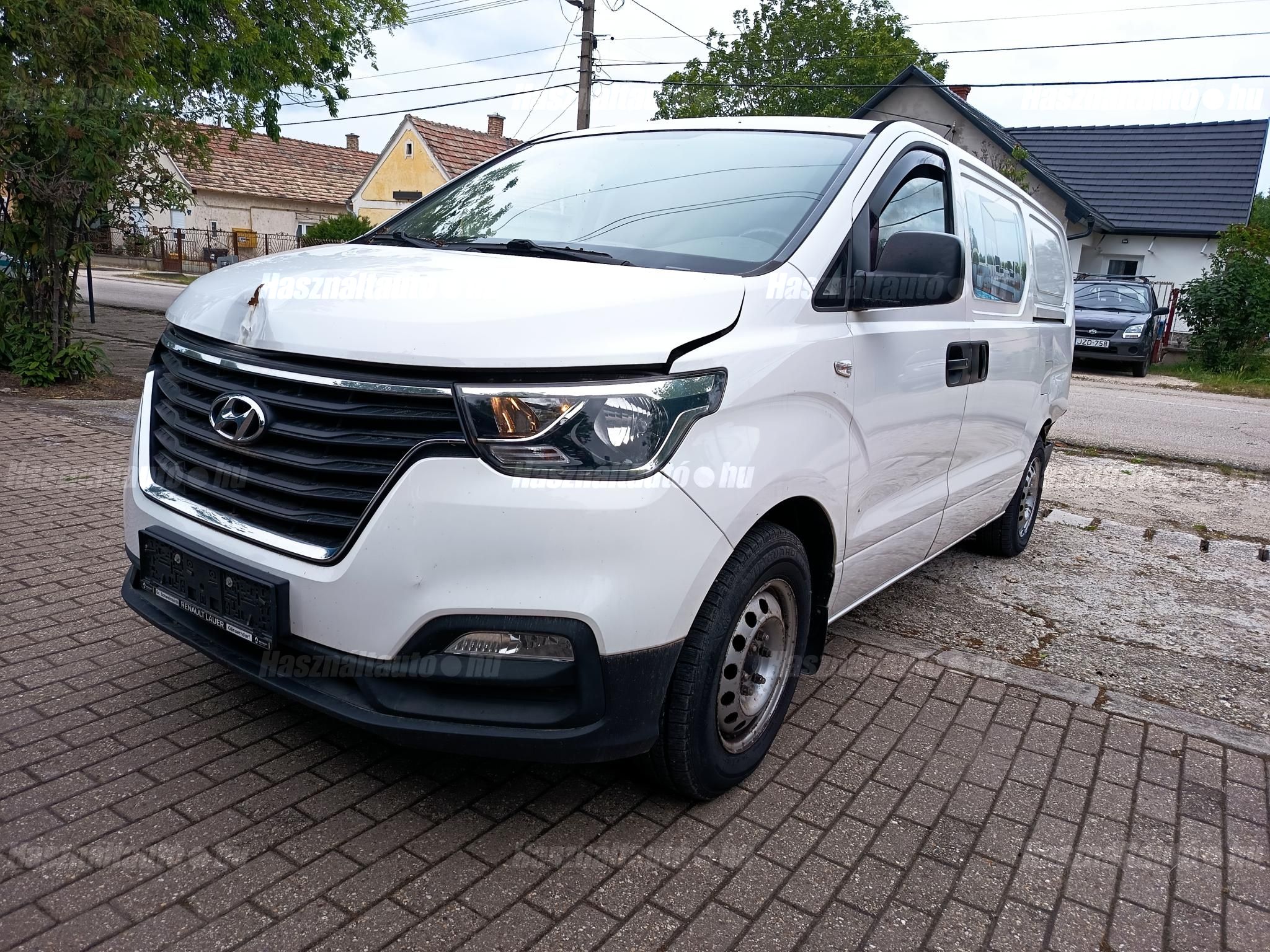 HYUNDAI H-1 2018/5 - 1