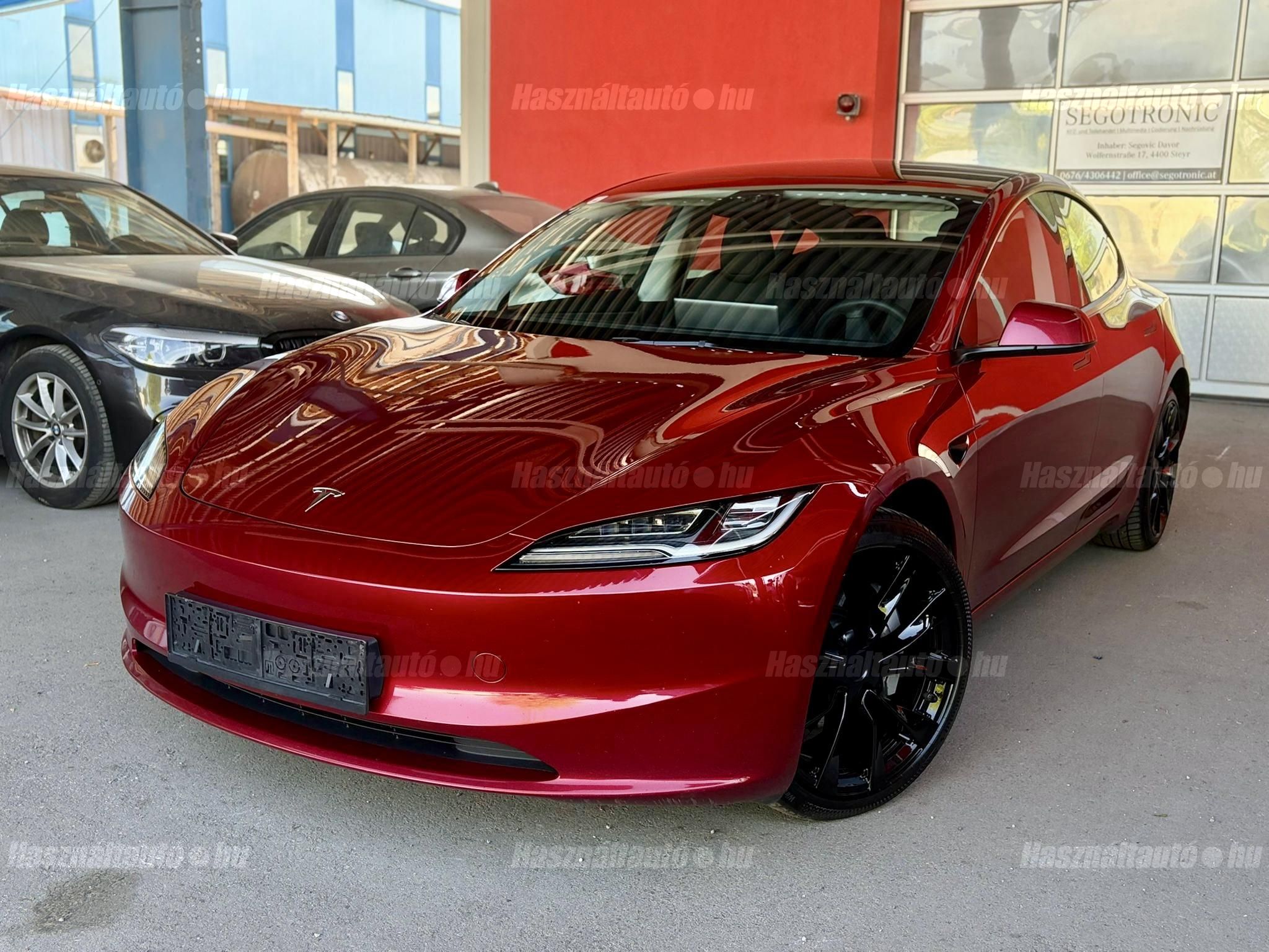 TESLA MODEL 3 2023/10 - 1