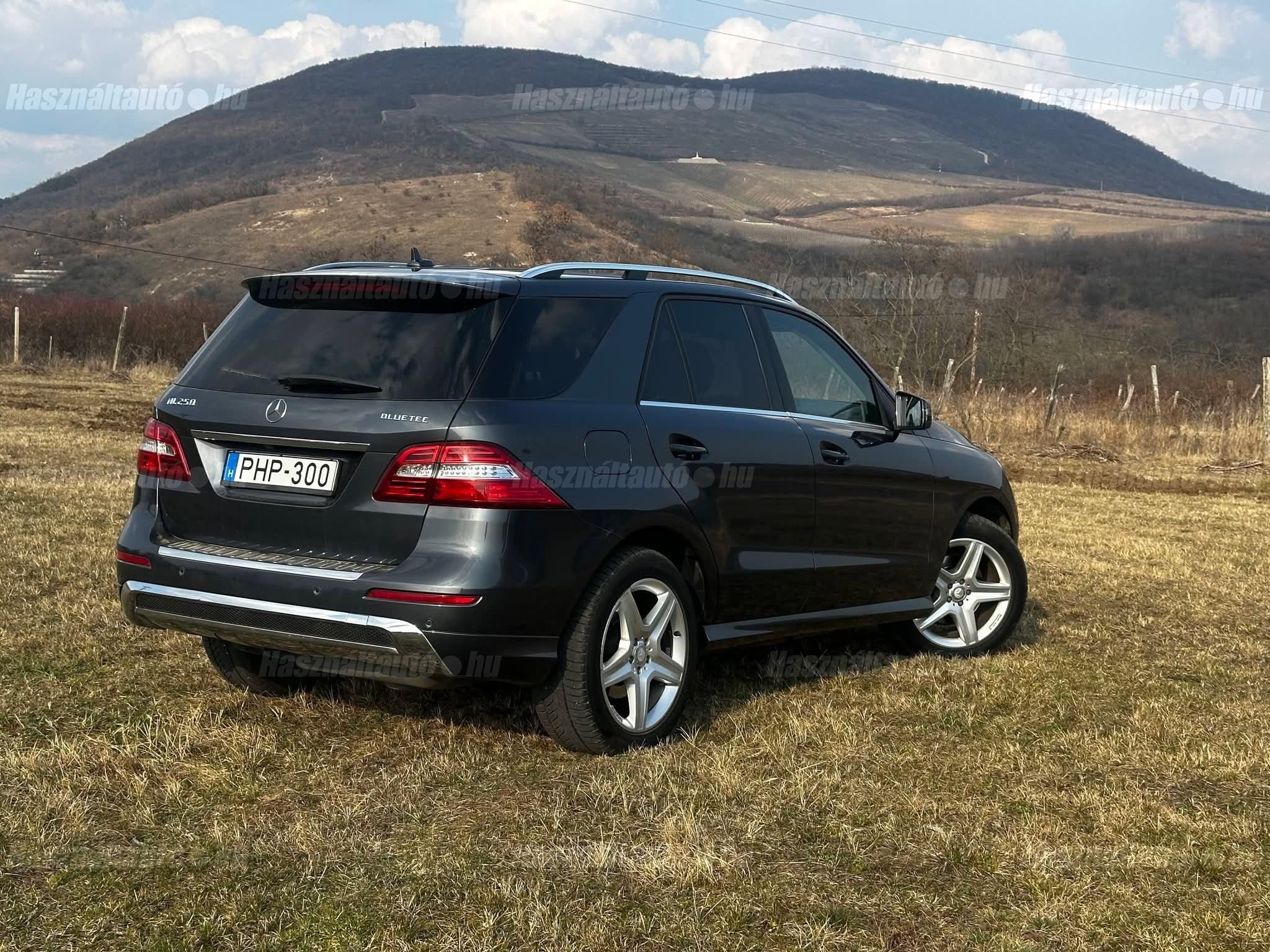 MERCEDES-BENZ 240 2014/8 - 1