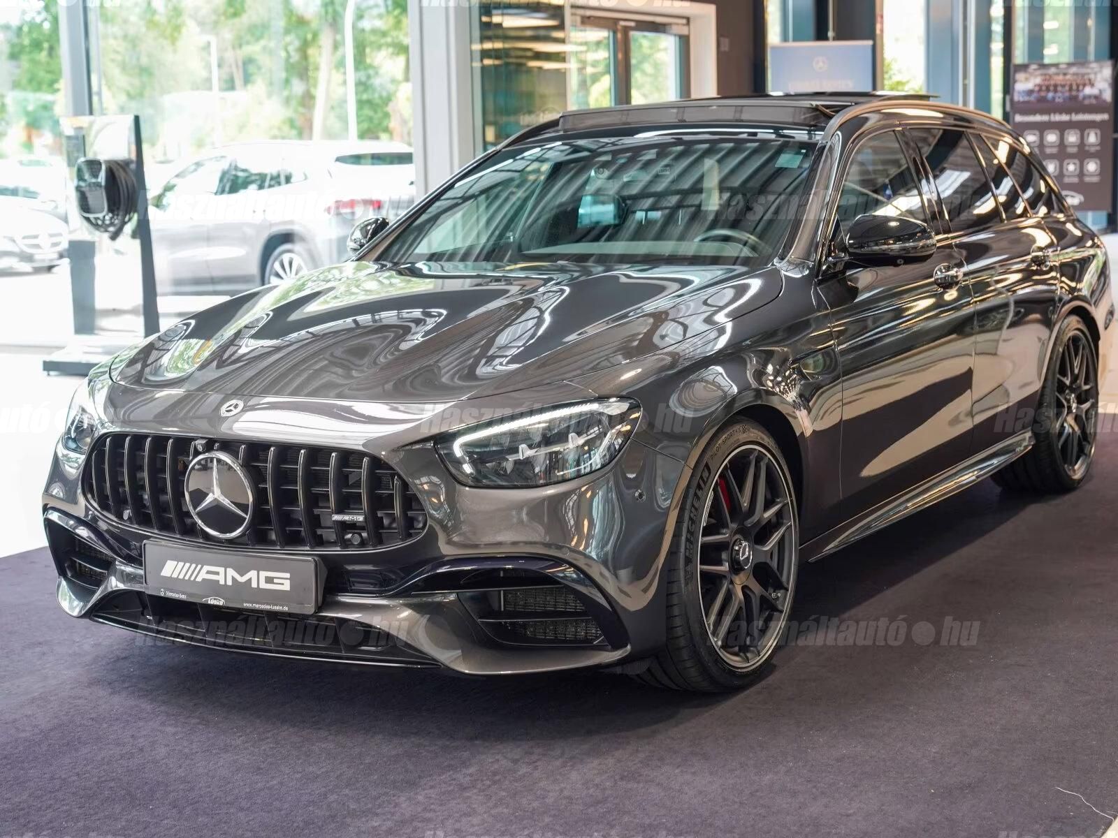 MERCEDES-AMG E 63 2022/6 - 1