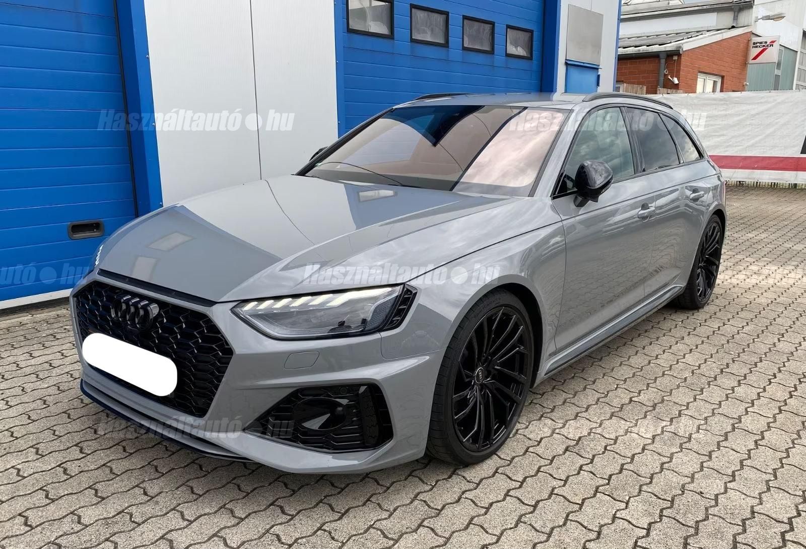 AUDI RS4 2024/4 - 1