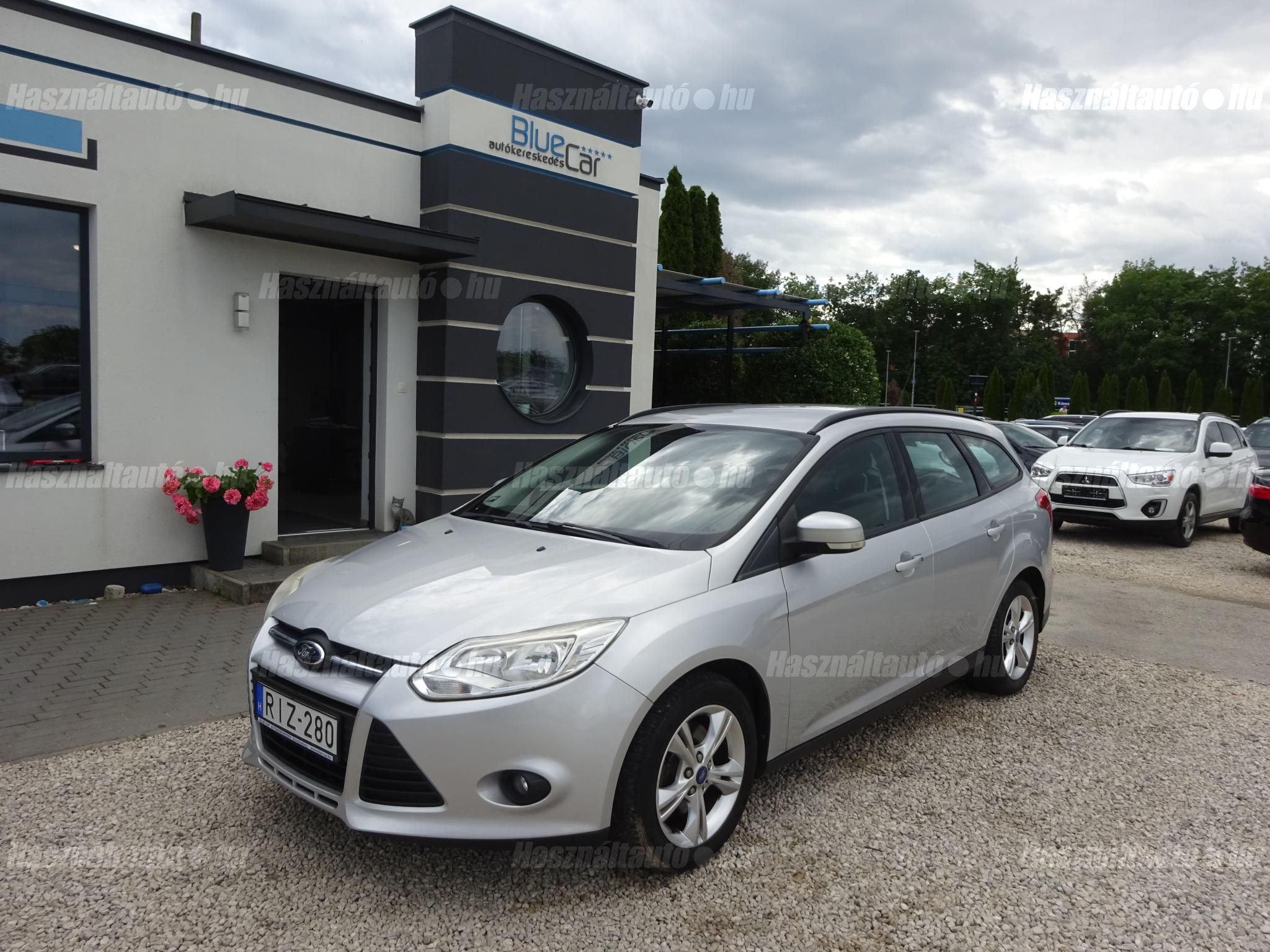 FORD FOCUS 2011/8 - 1