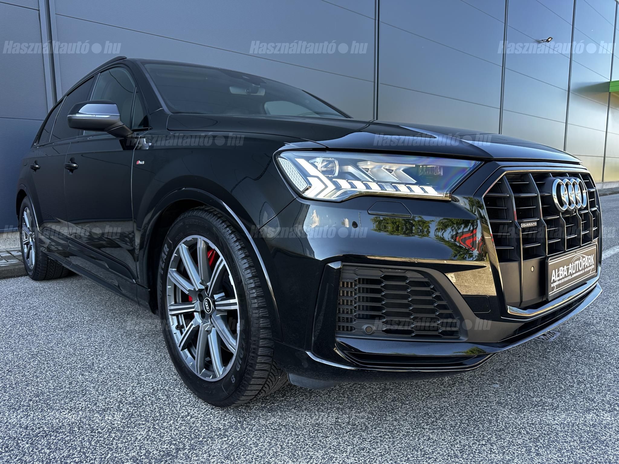 AUDI Q7 2022 - 1