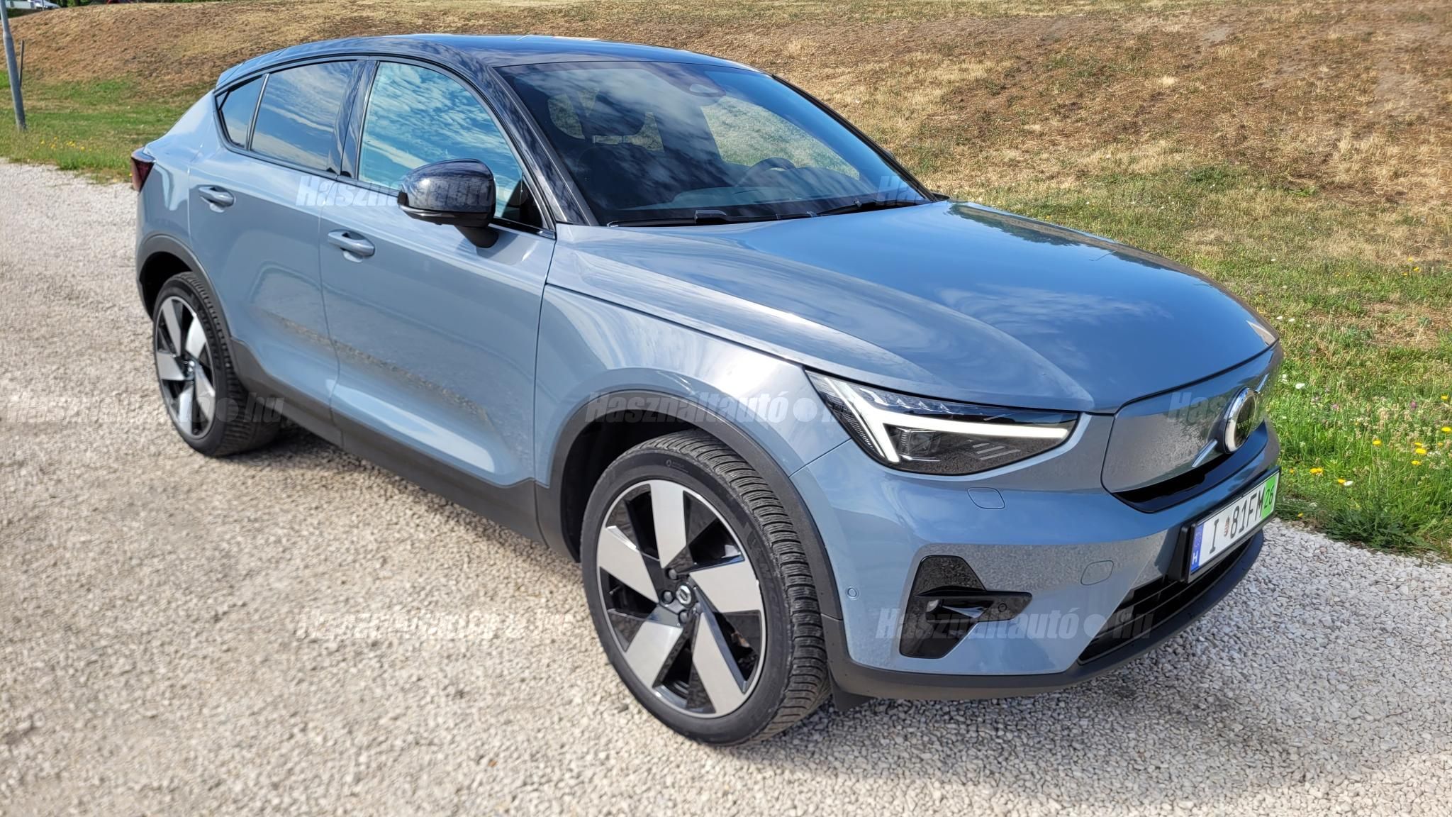 VOLVO C40 2021/12 - 1