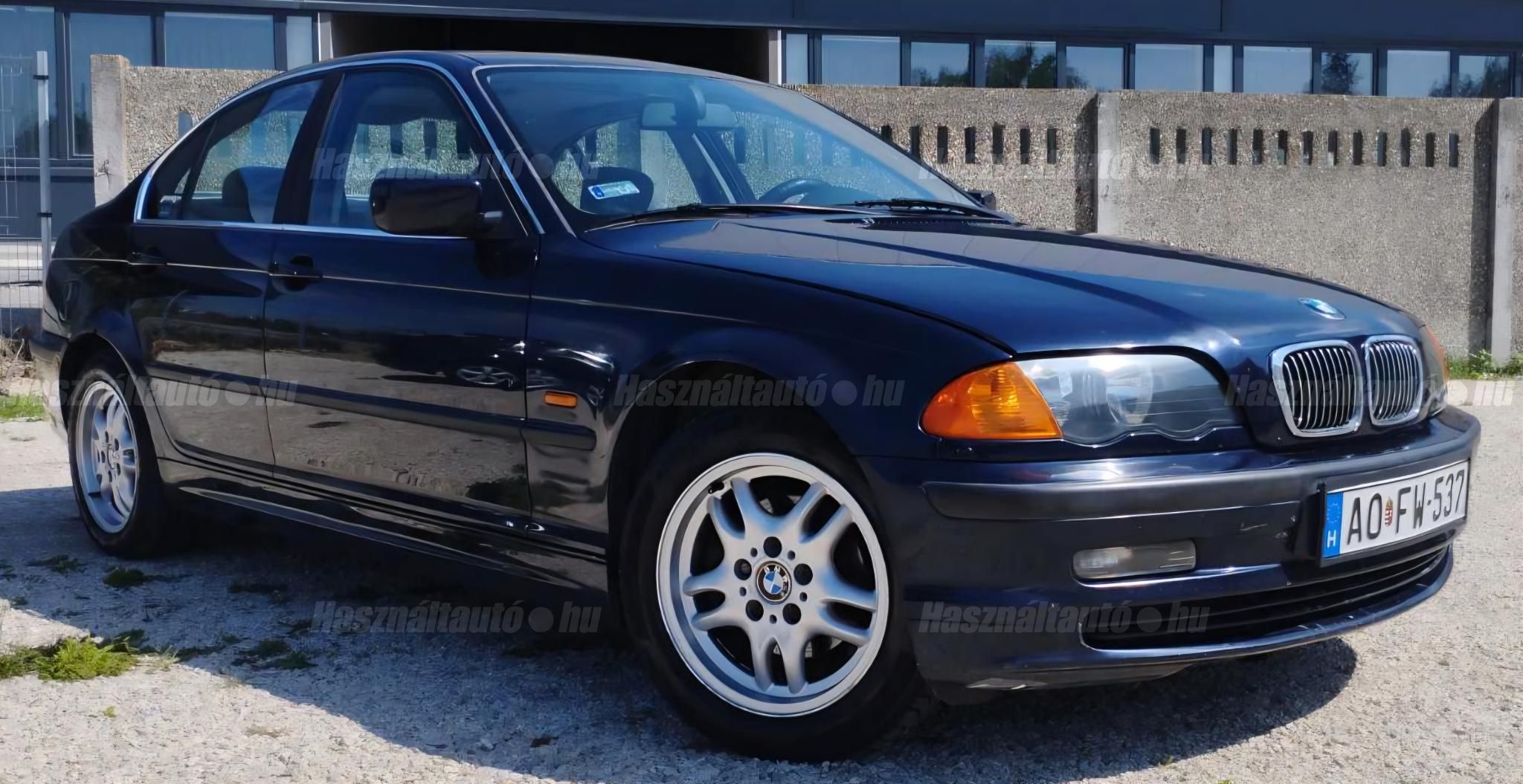 BMW 3-AS SOROZAT 2001/8 - 1