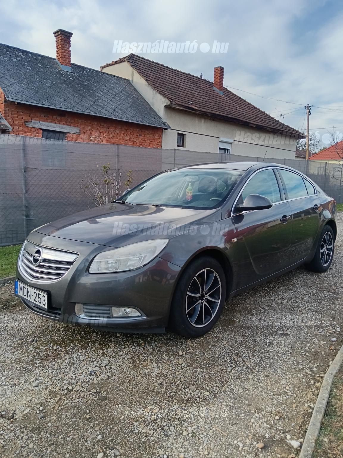 OPEL INSIGNIA 2011/3 - 1