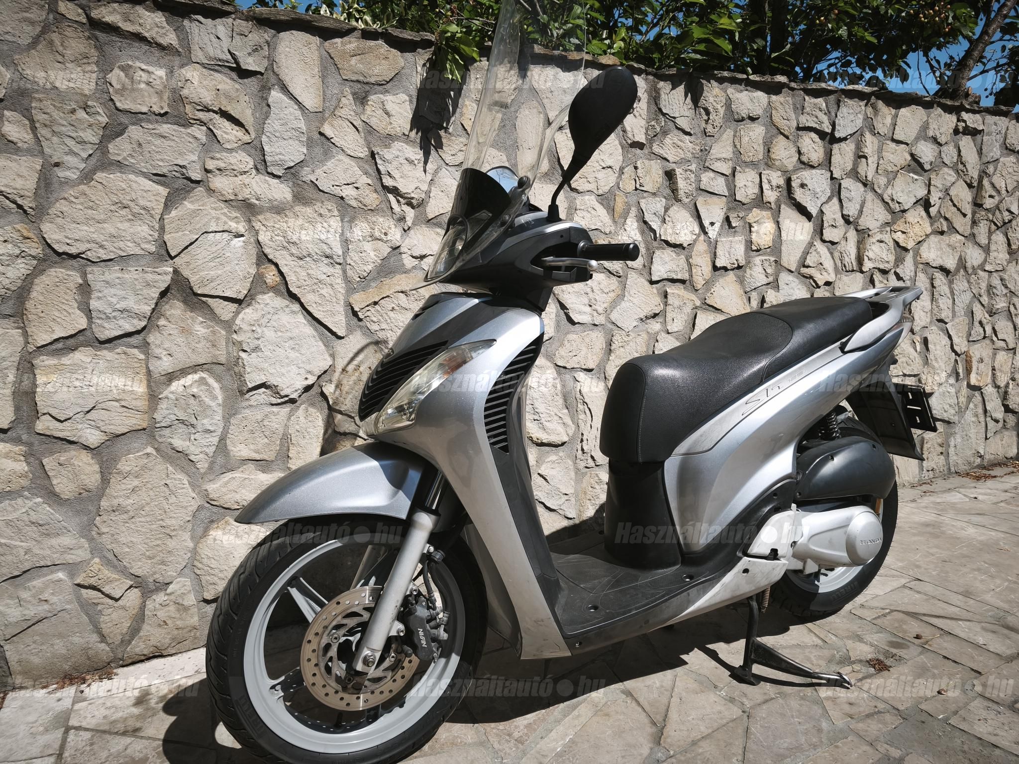 HONDA SH 125 2010/4 - 1