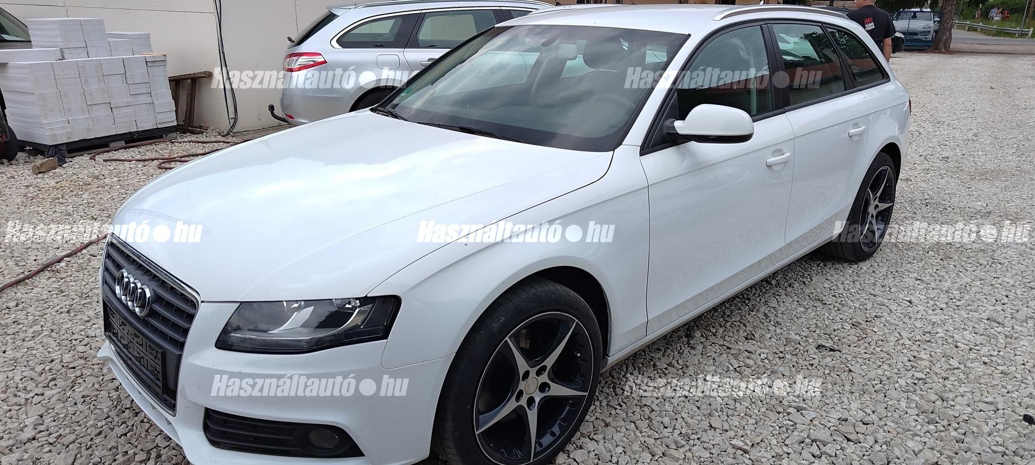 AUDI A4 2011/10 - 1