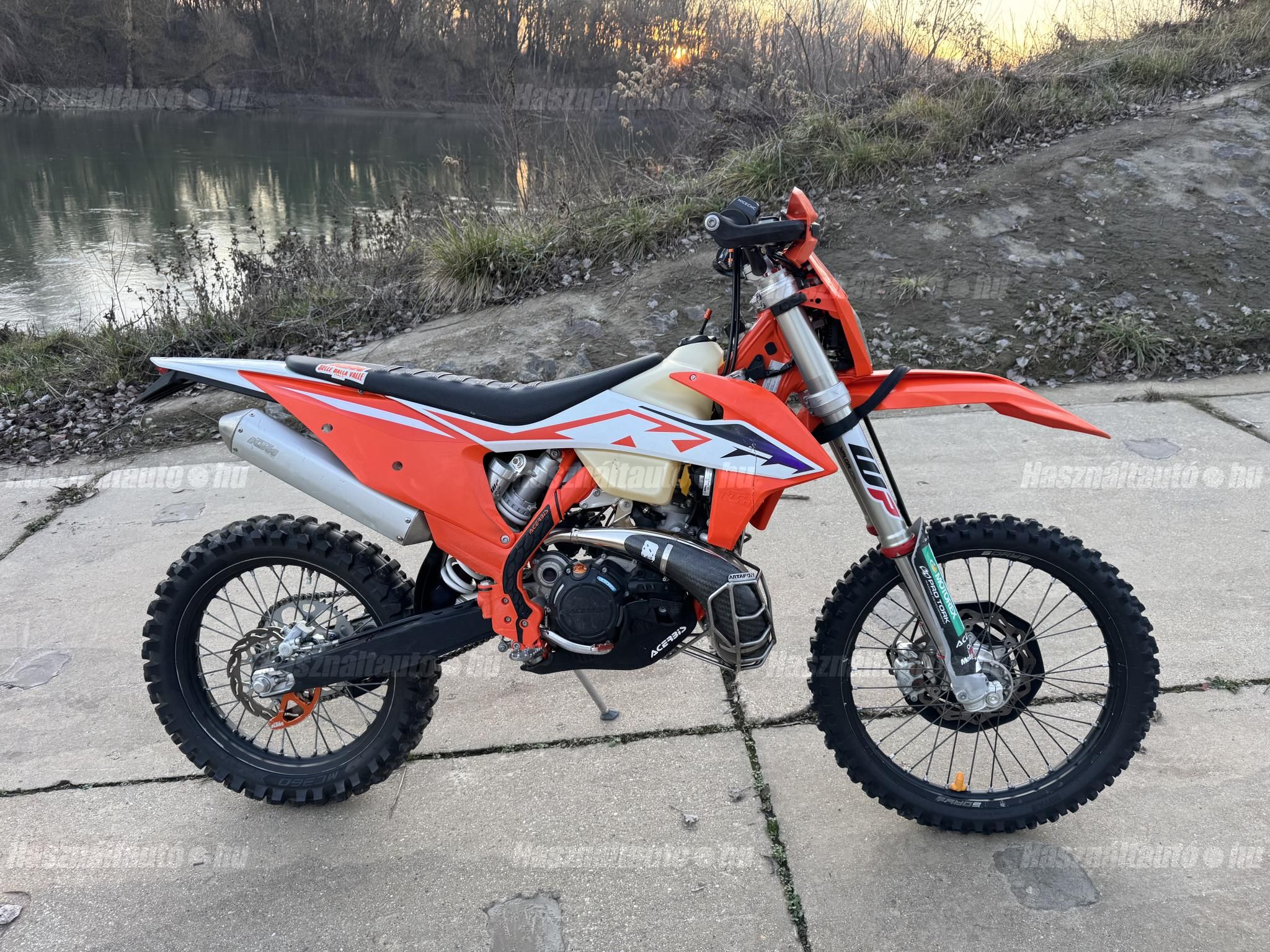 KTM 300 EXC 2023 - 1