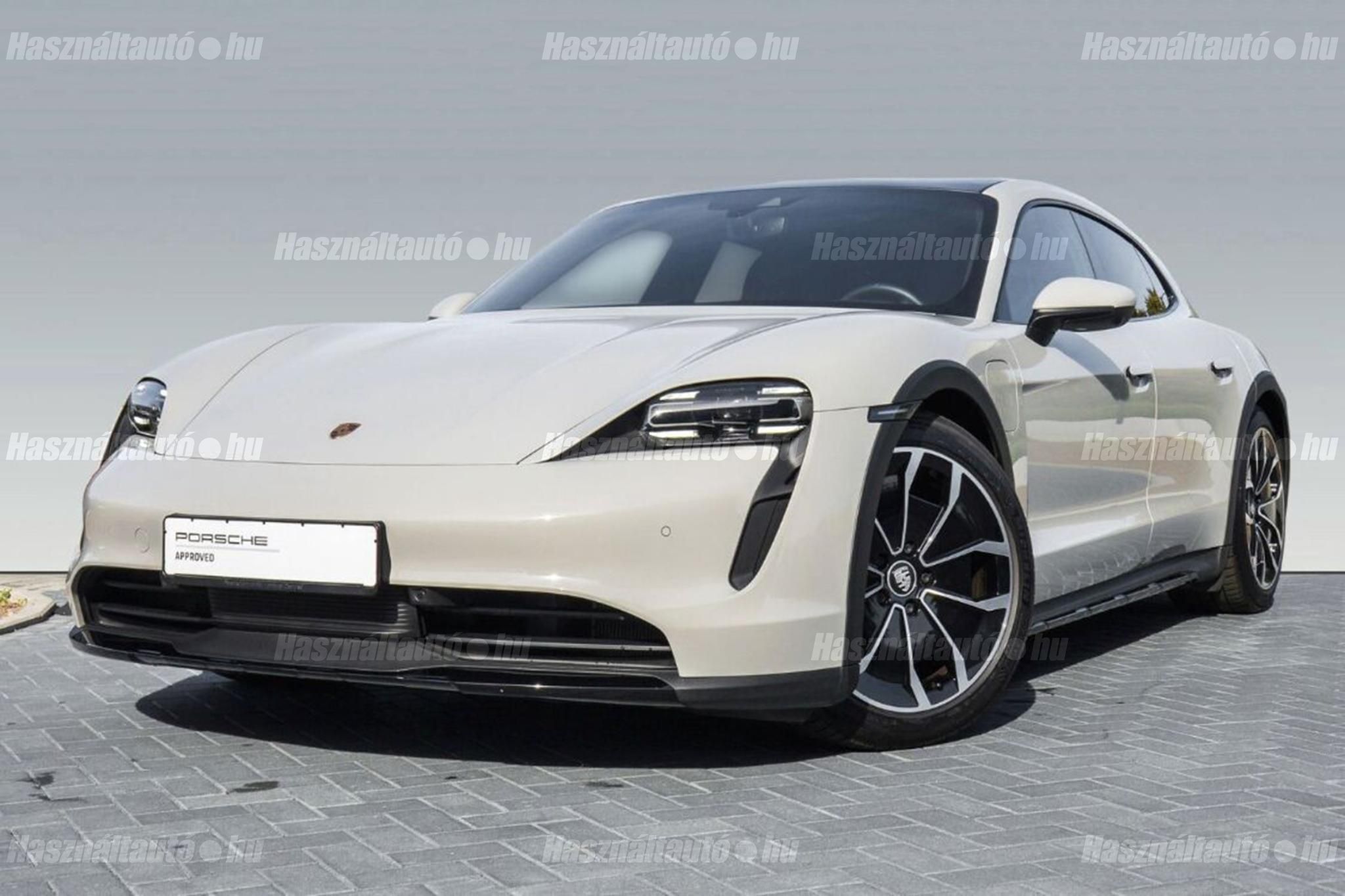 PORSCHE TAYCAN 2022/5 - 1