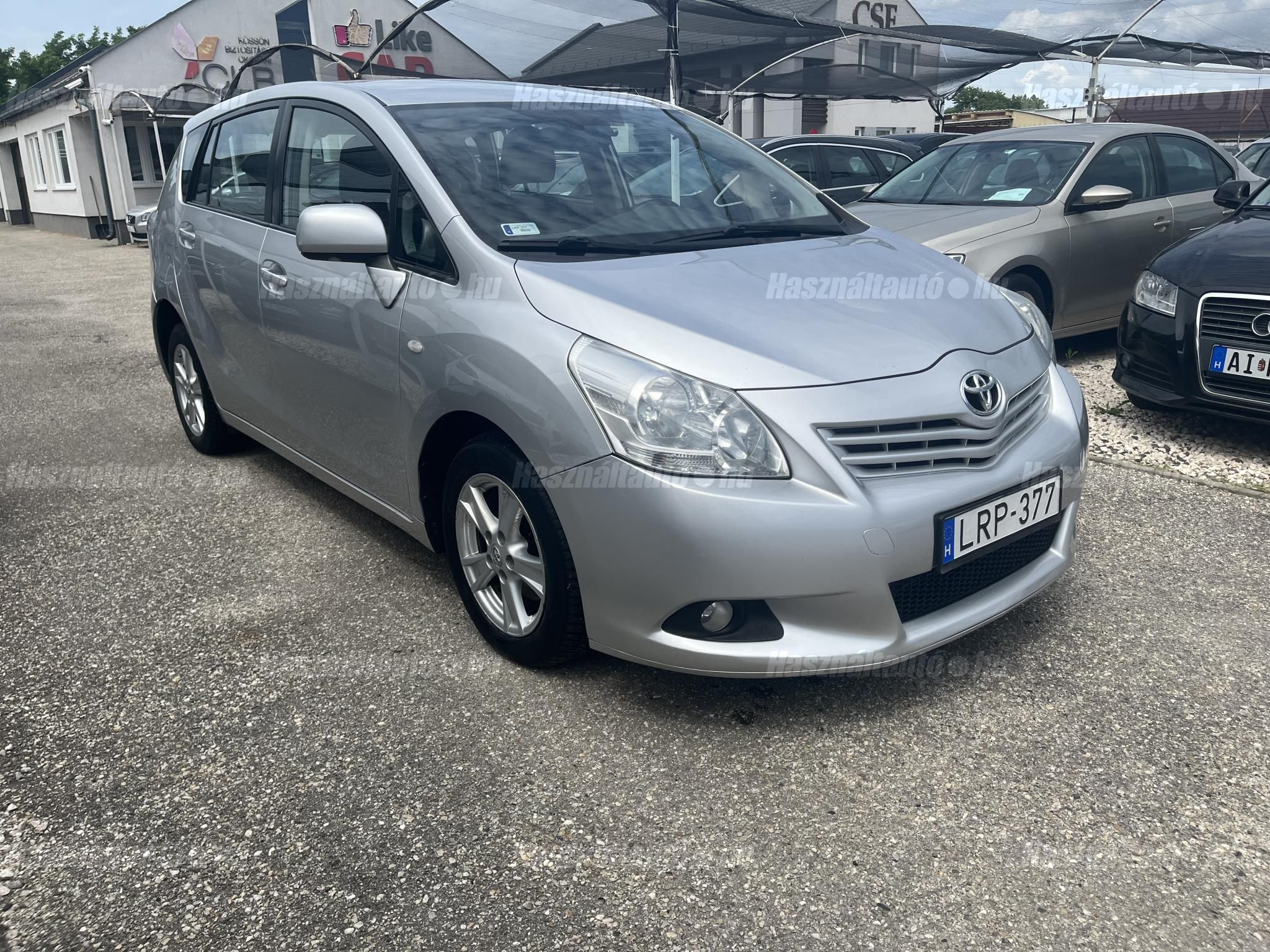TOYOTA VERSO 2010/6 - 1