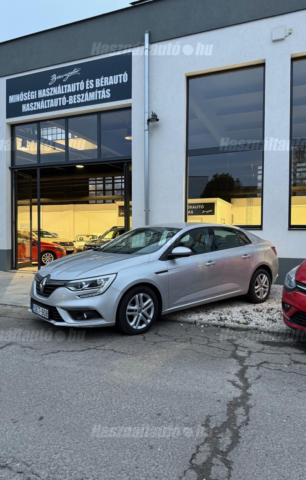 RENAULT MEGANE 2020/6 - 1