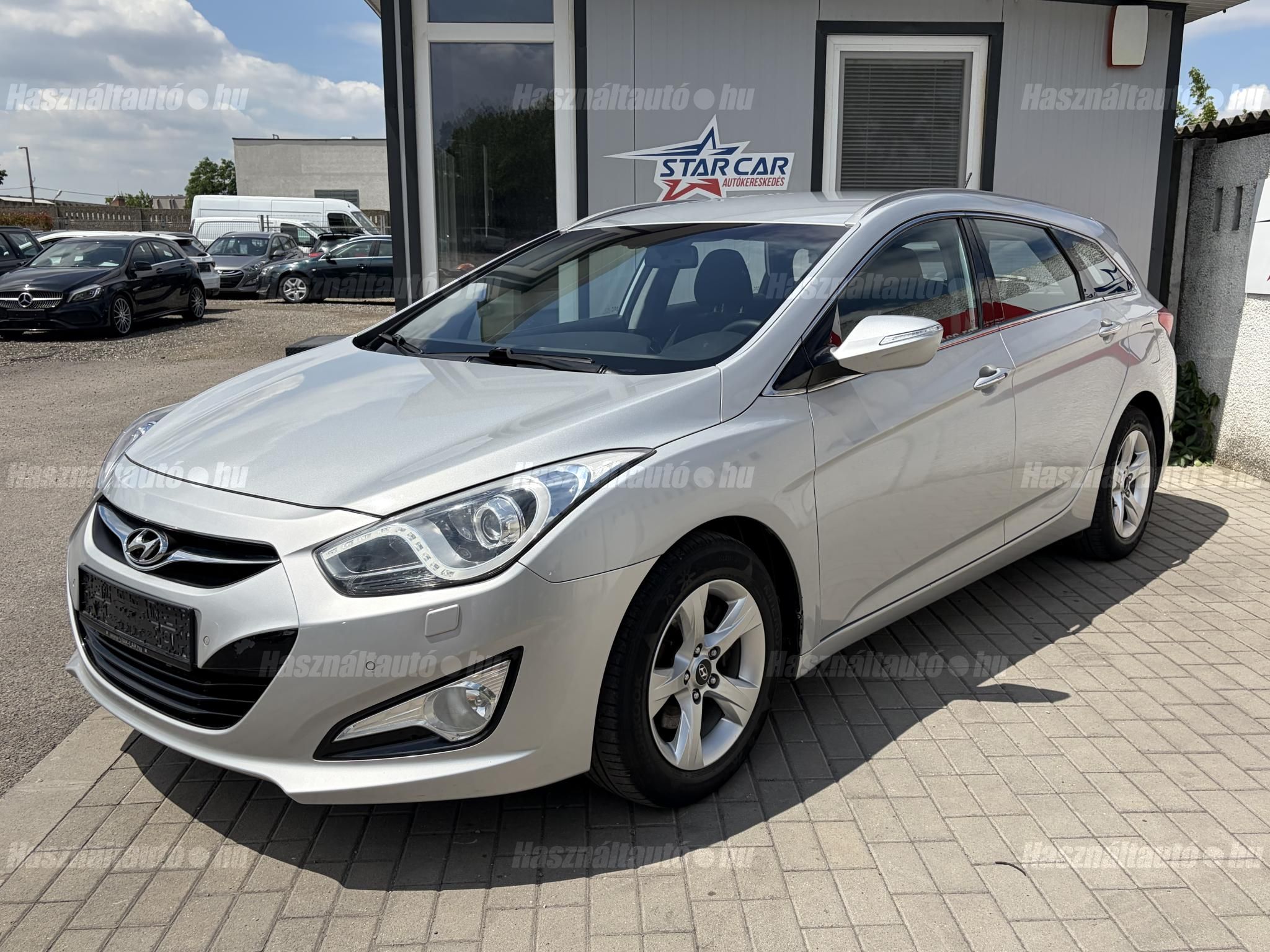 HYUNDAI I40 2014/5 - 1
