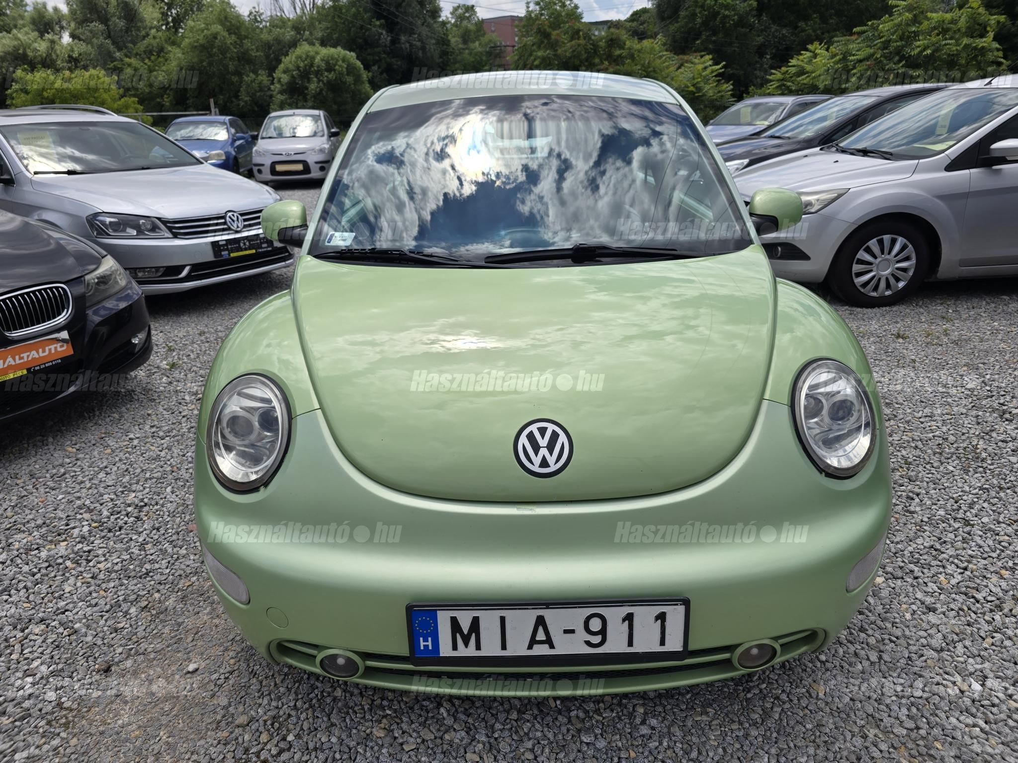 VOLKSWAGEN NEW BEETLE 2001/8 - 1