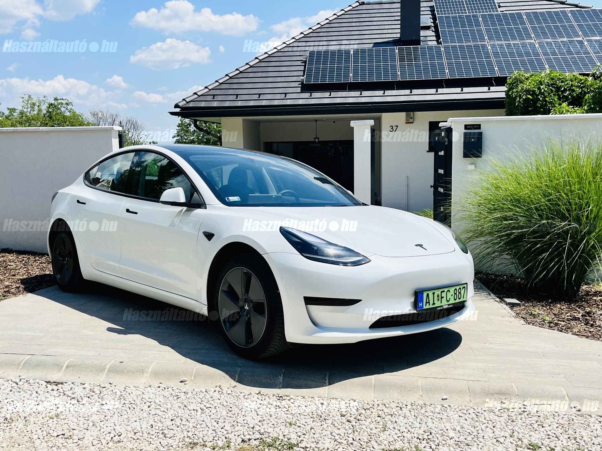 TESLA MODEL 3 2022/12 - 1