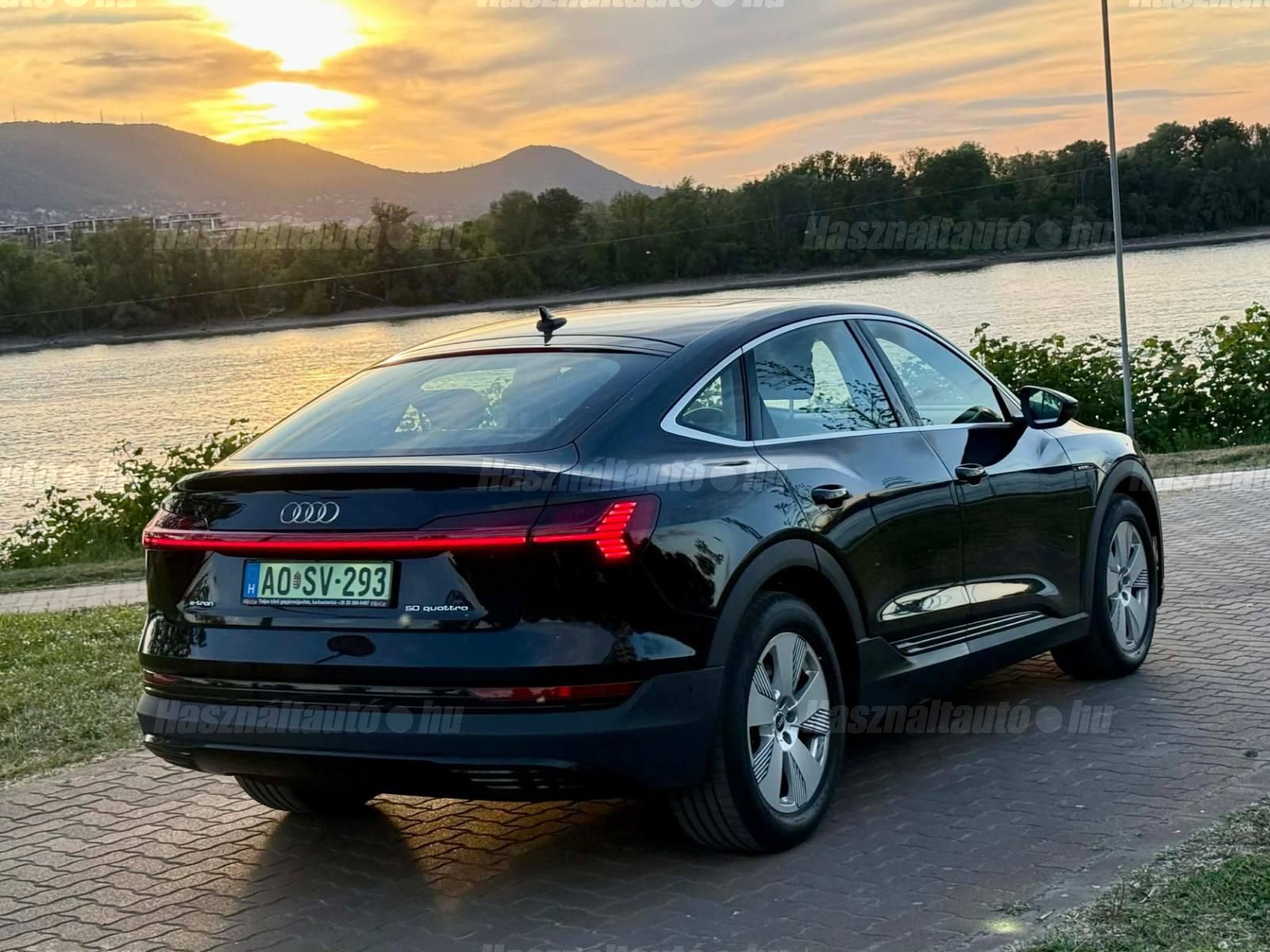 AUDI E-TRON 2021/12 - 1