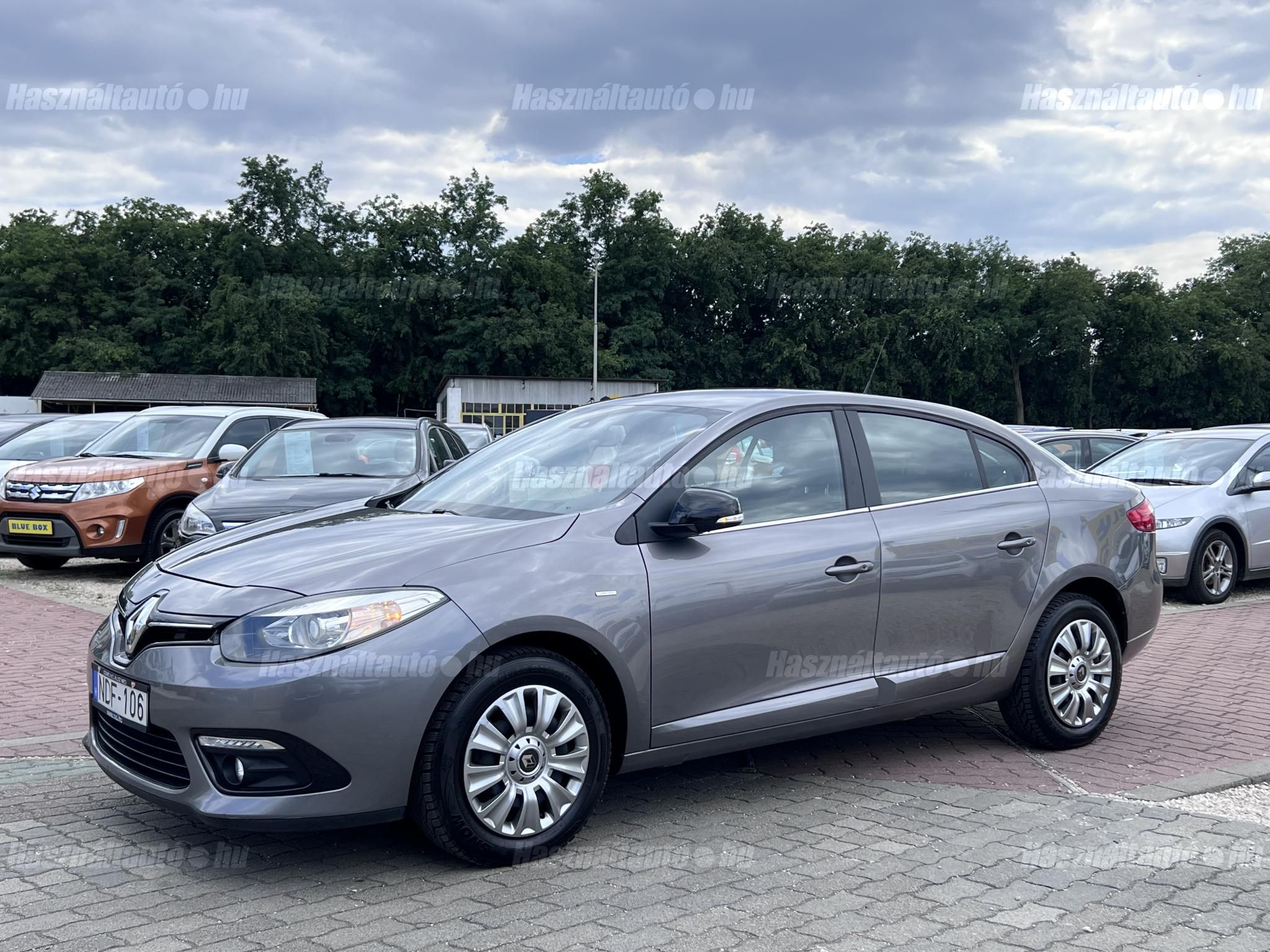 RENAULT FLUENCE 2015/6 - 1