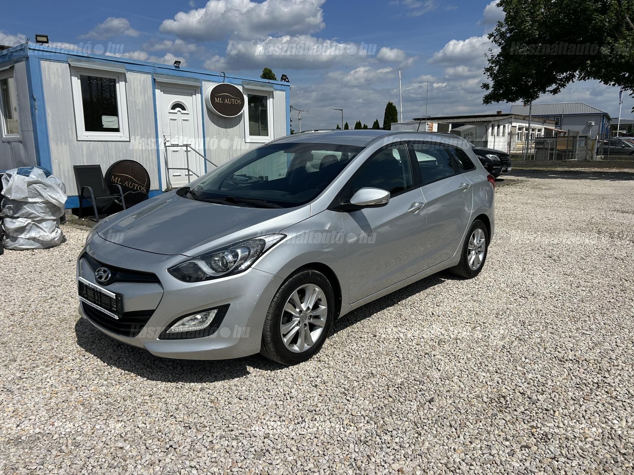 HYUNDAI I30 2013/12 - 1