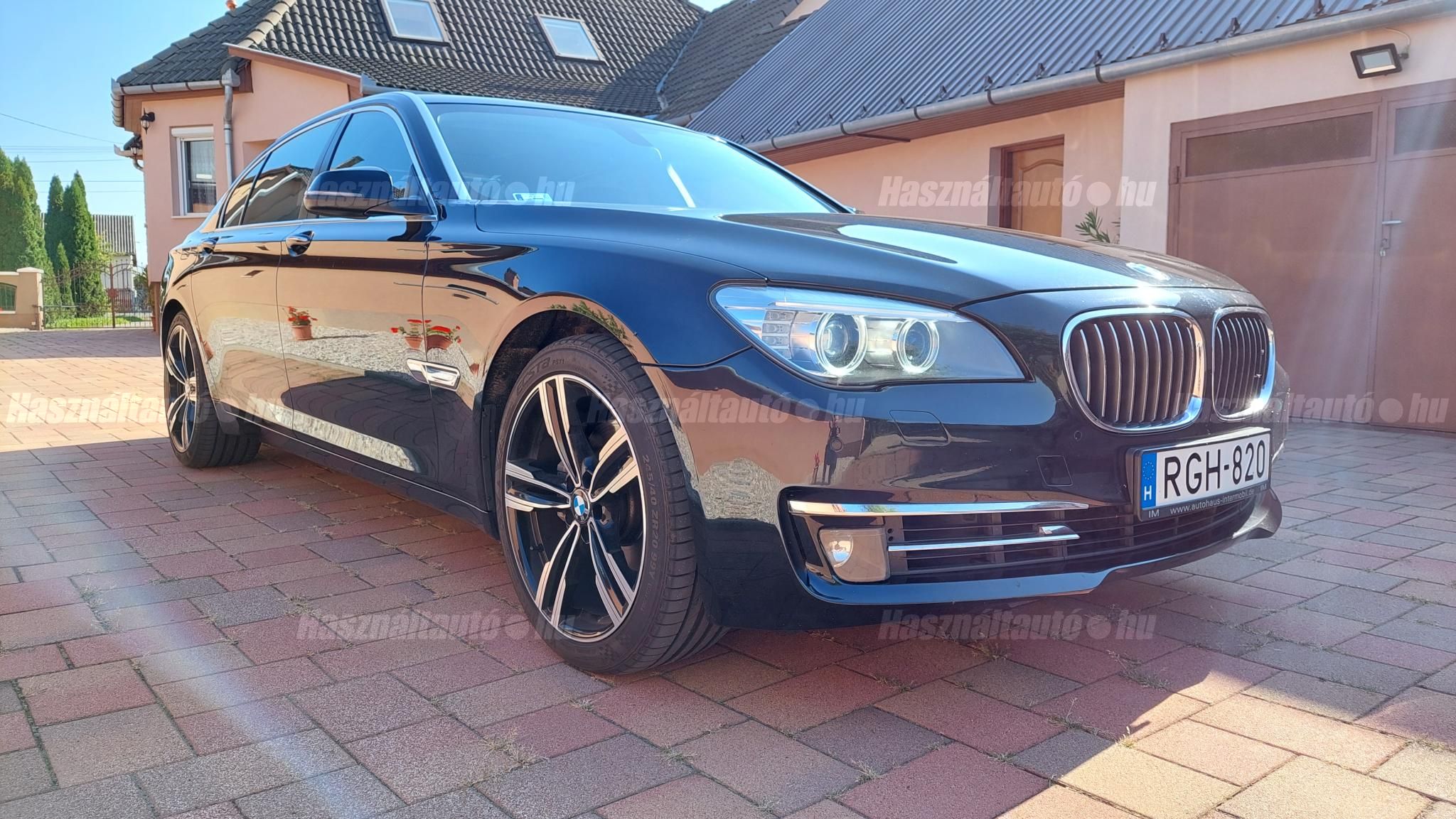 BMW 7-ES SOROZAT 2013/6 - 1
