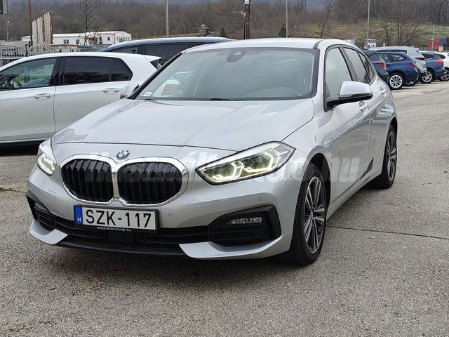 BMW 118 2021/10 - 1