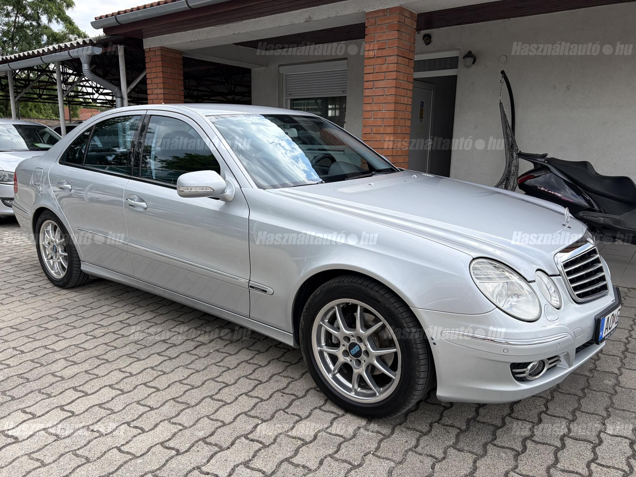 MERCEDES-BENZ E 320 2008/2 - 1