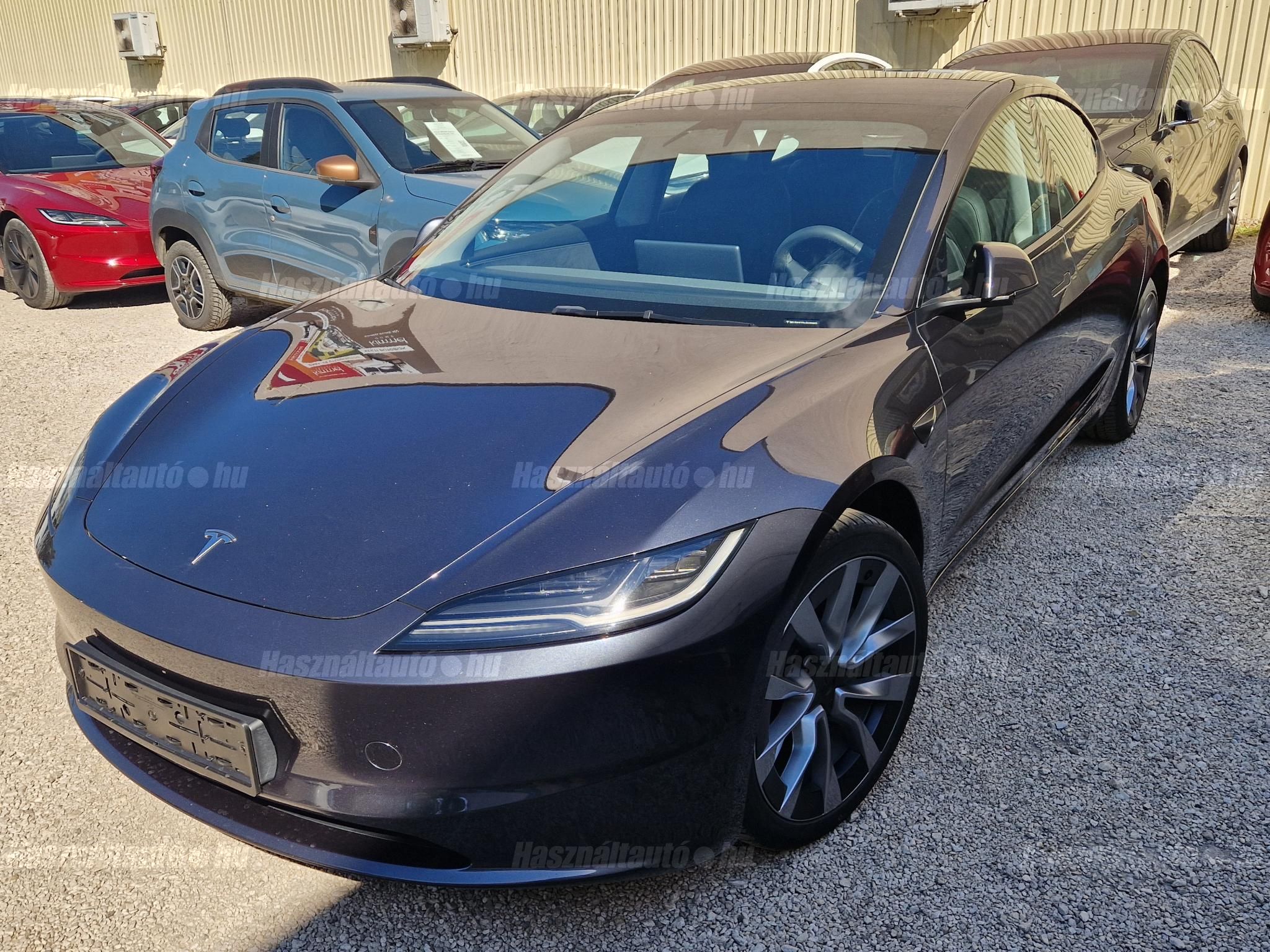 TESLA MODEL 3 2024/3 - 1