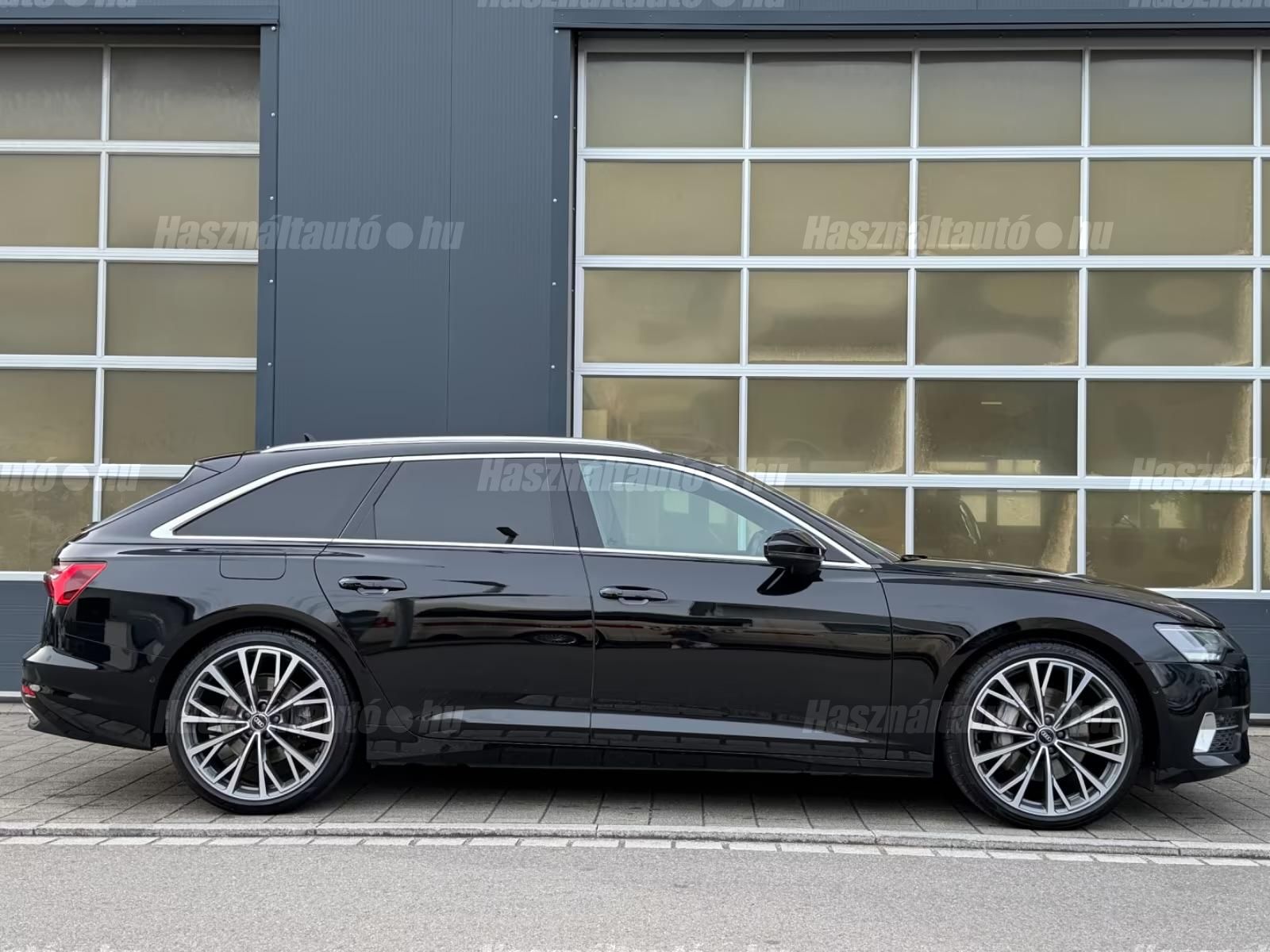 AUDI A6 2022/12 - 1