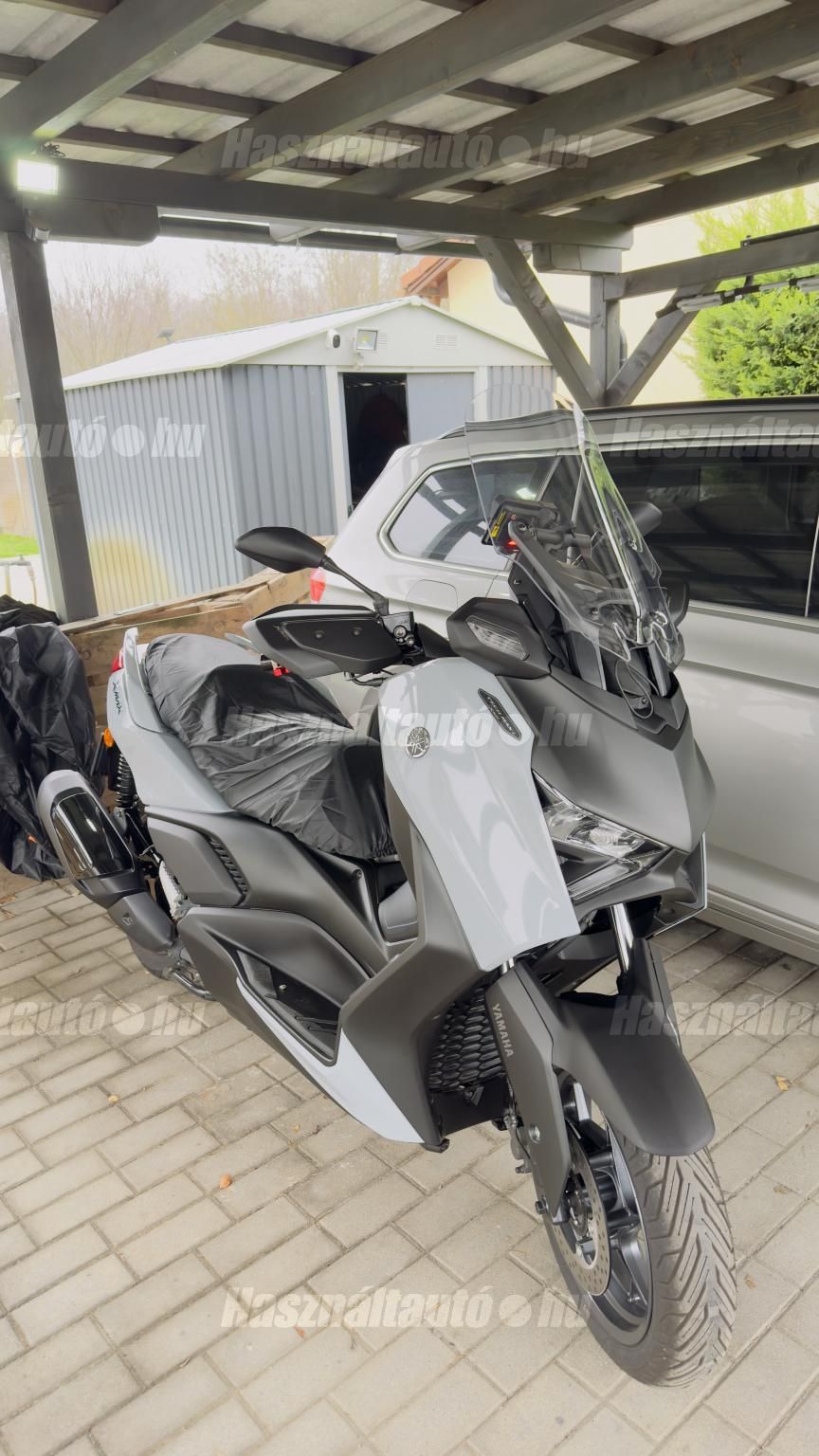 YAMAHA X-MAX 2025 - 1