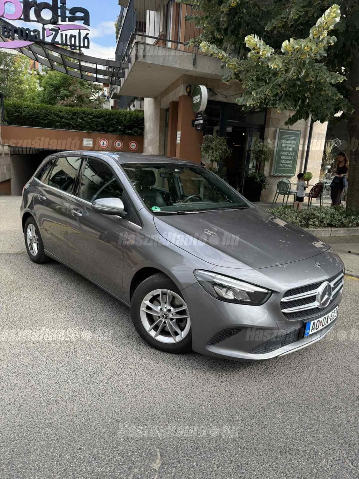 MERCEDES-BENZ B 200 2019/6 - 1