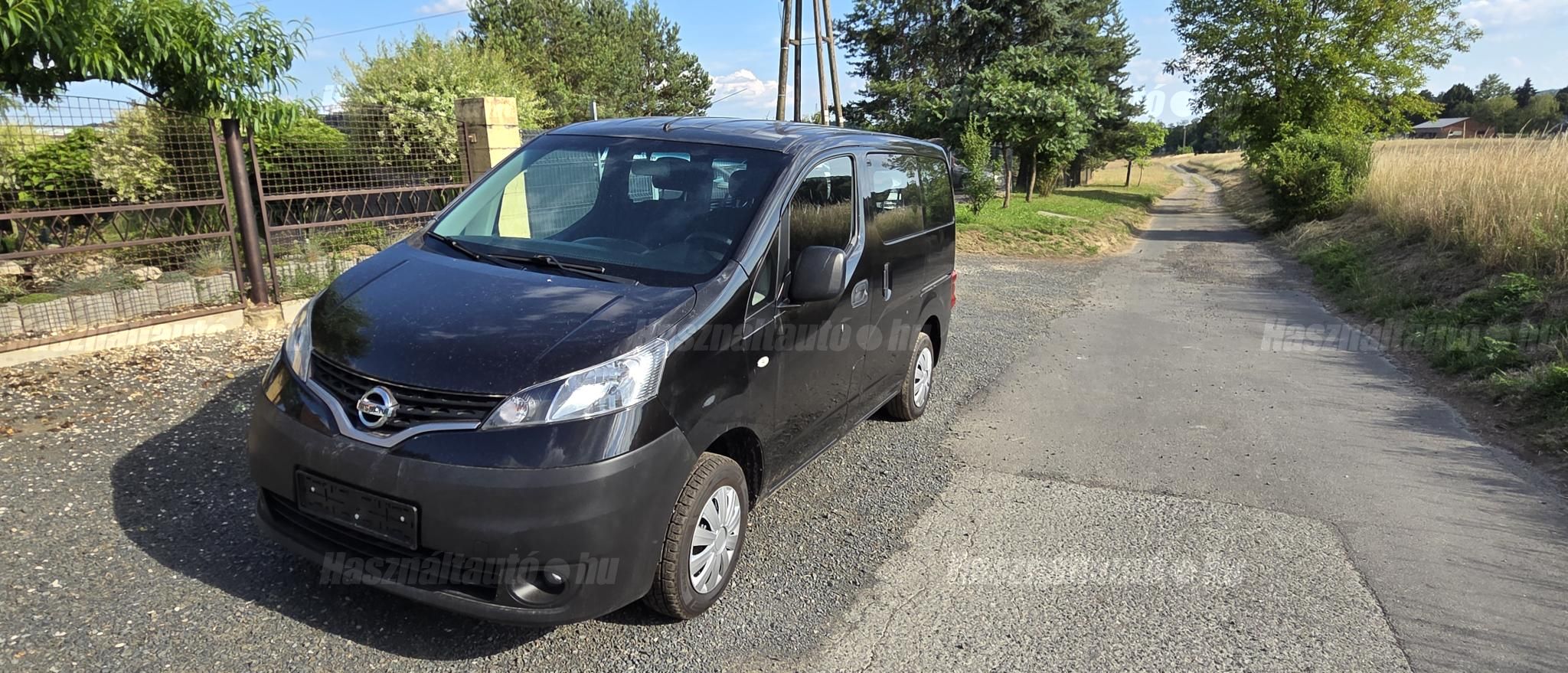 NISSAN NV200 2010/11 - 1